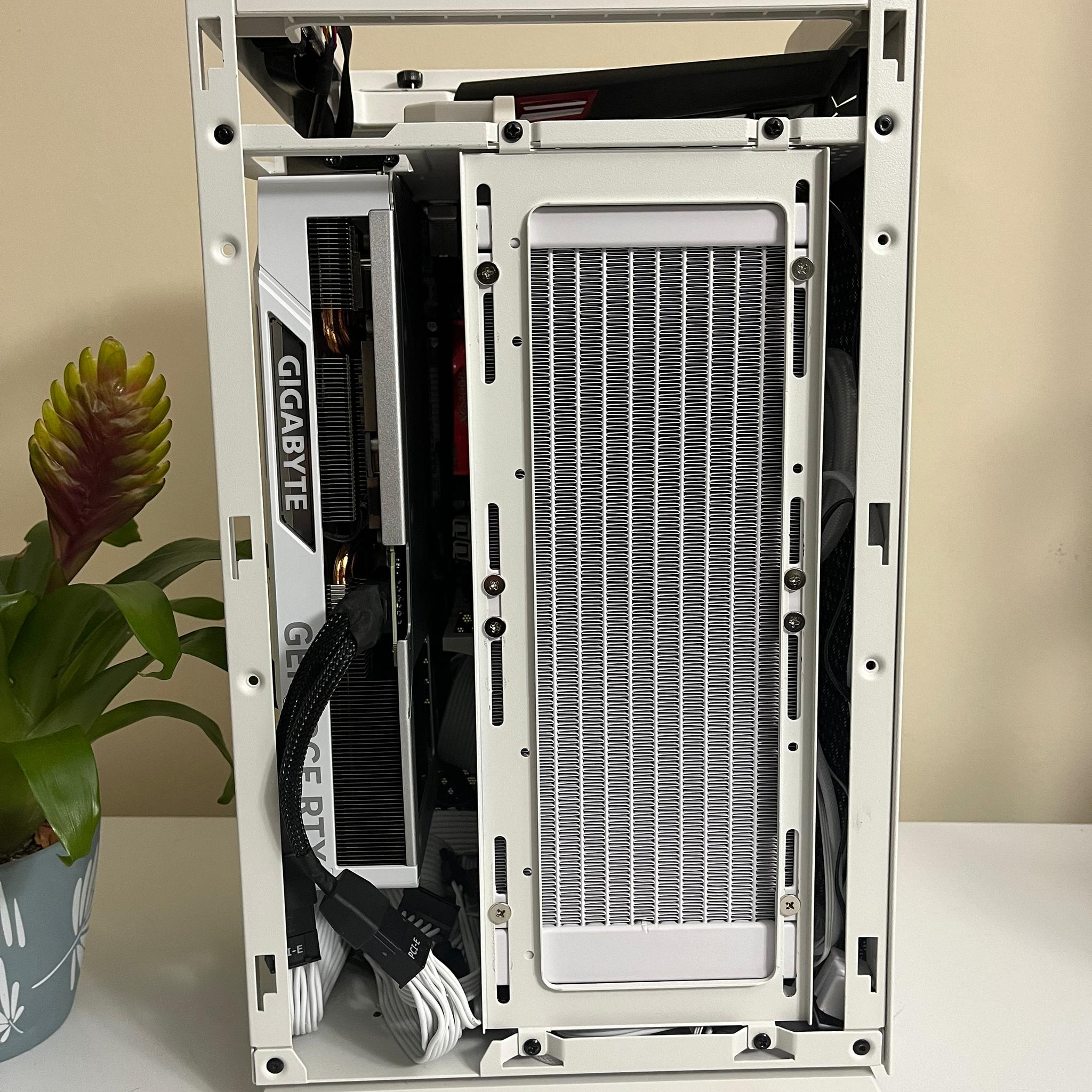 BREAD BOX | RTX 4070 Super 12GB | i5 14600KF | 1TB Gen4 NVMe | 32GB DDR4