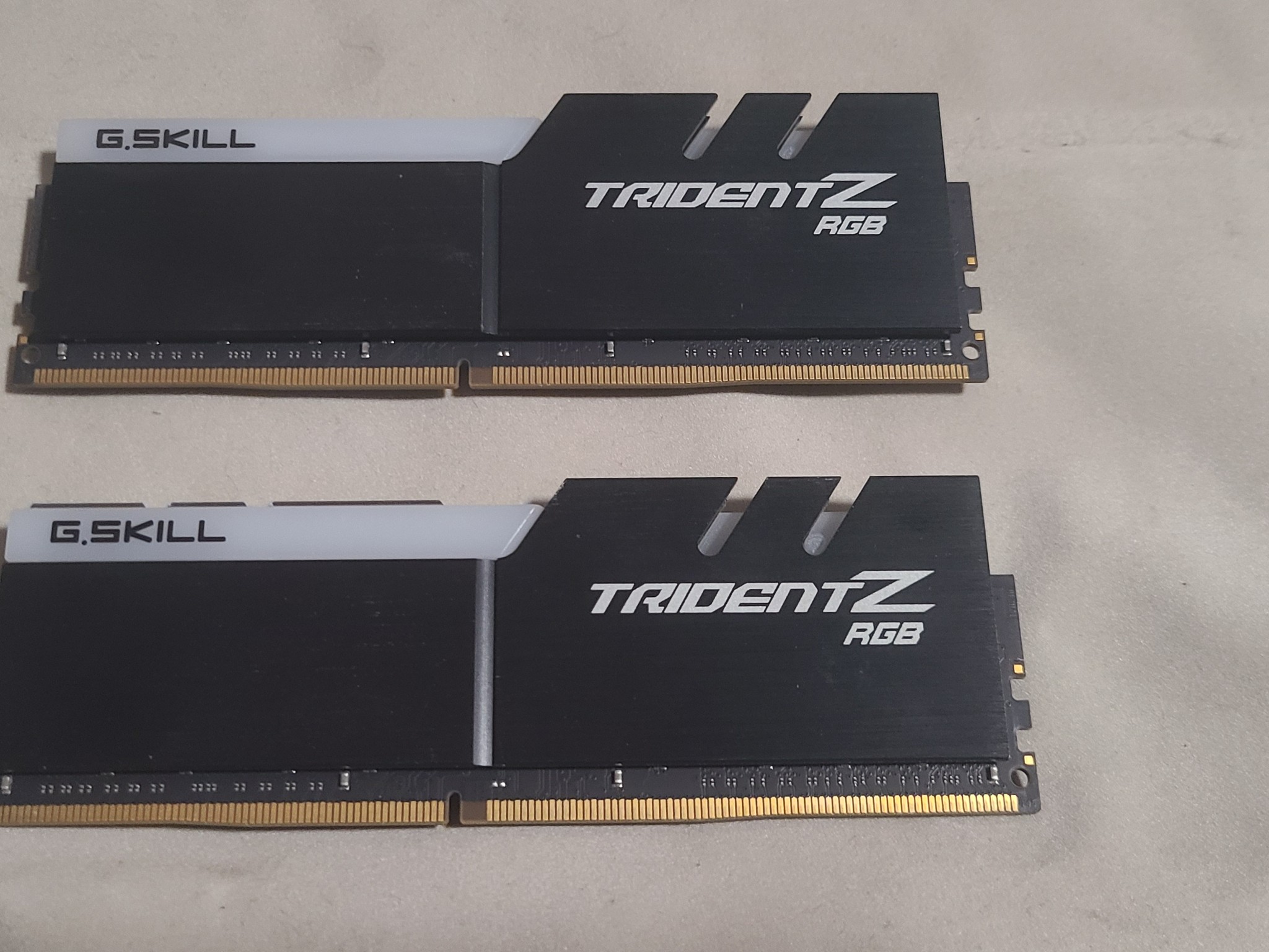 G.Skill Trident Z RGB 32 GB (2 x 16 GB) DDR4-3200 CL16 Memory