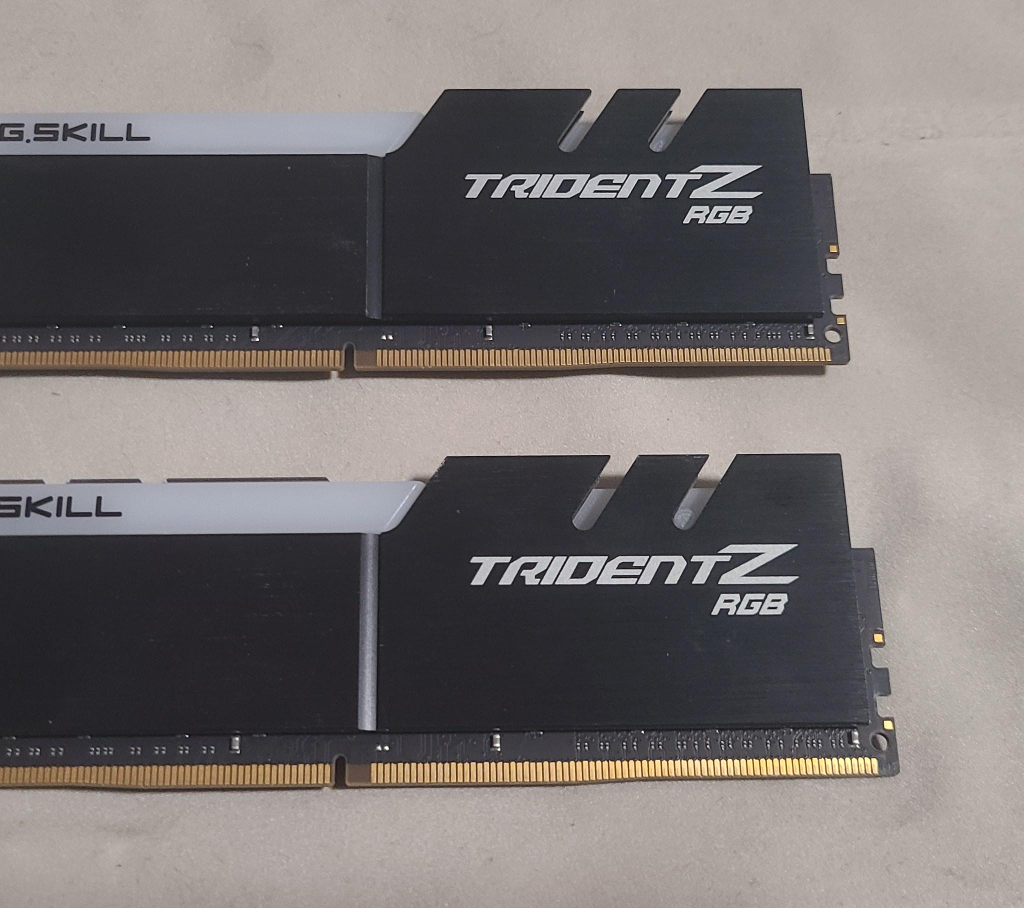 G.Skill Trident Z RGB 32 GB (2 x 16 GB) DDR4-3200 CL16 Memory