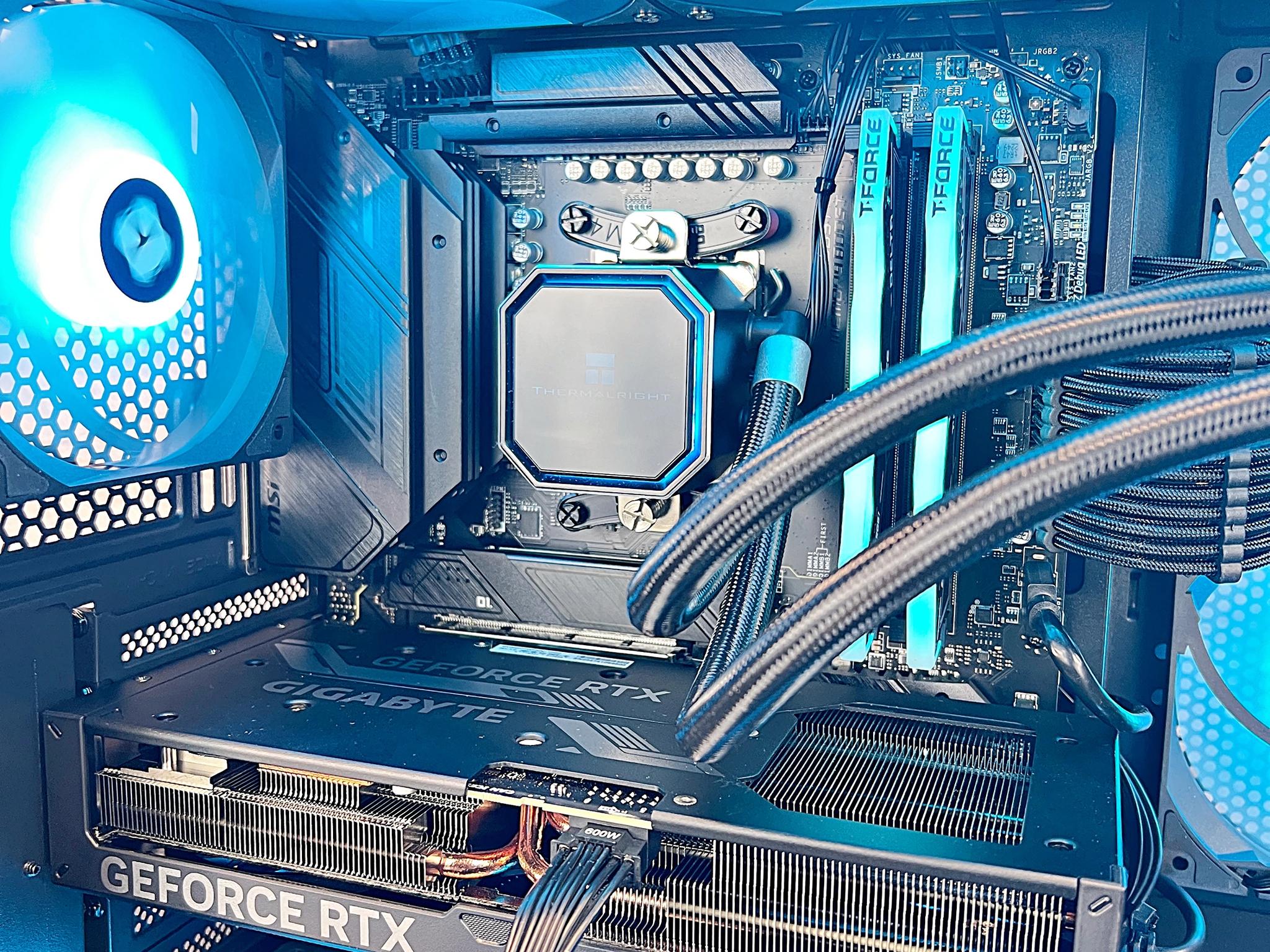 RTX 4070 TI Ryzen 7 7700X 32GB DDR5 2TB M.2 WIFI 6E Gaming PC