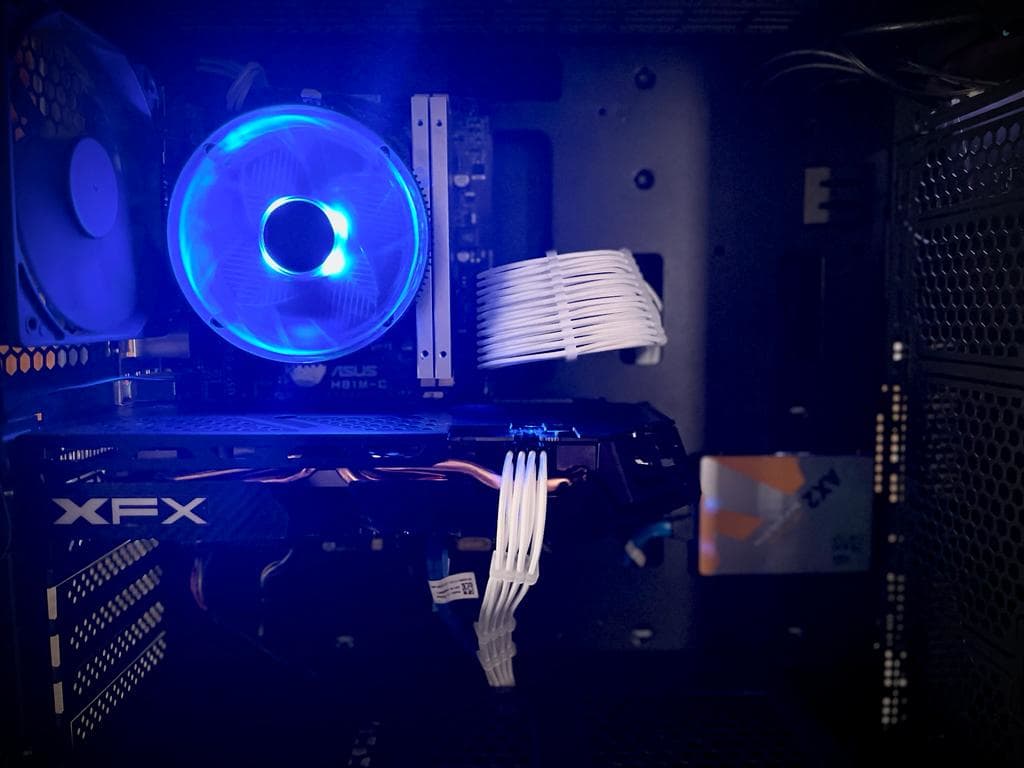 110+FPS Esports |  Intel i5, Radeon RX 580, 16GB RAM, 512GB SSD, RGB budget Gaming PC