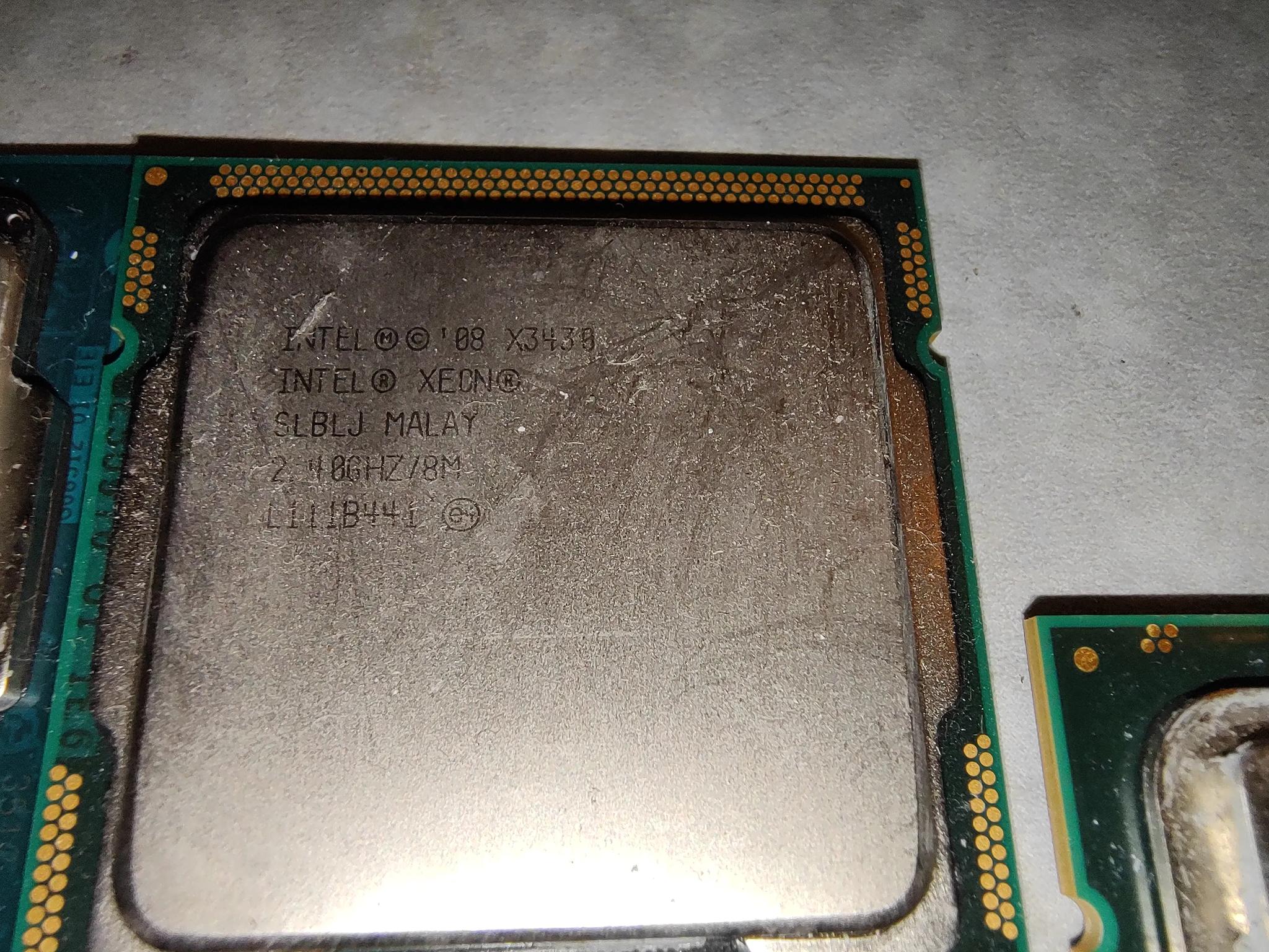 Intel CPU lot. 2x i3 3rd gen, 2x Xeon, 1x pentium