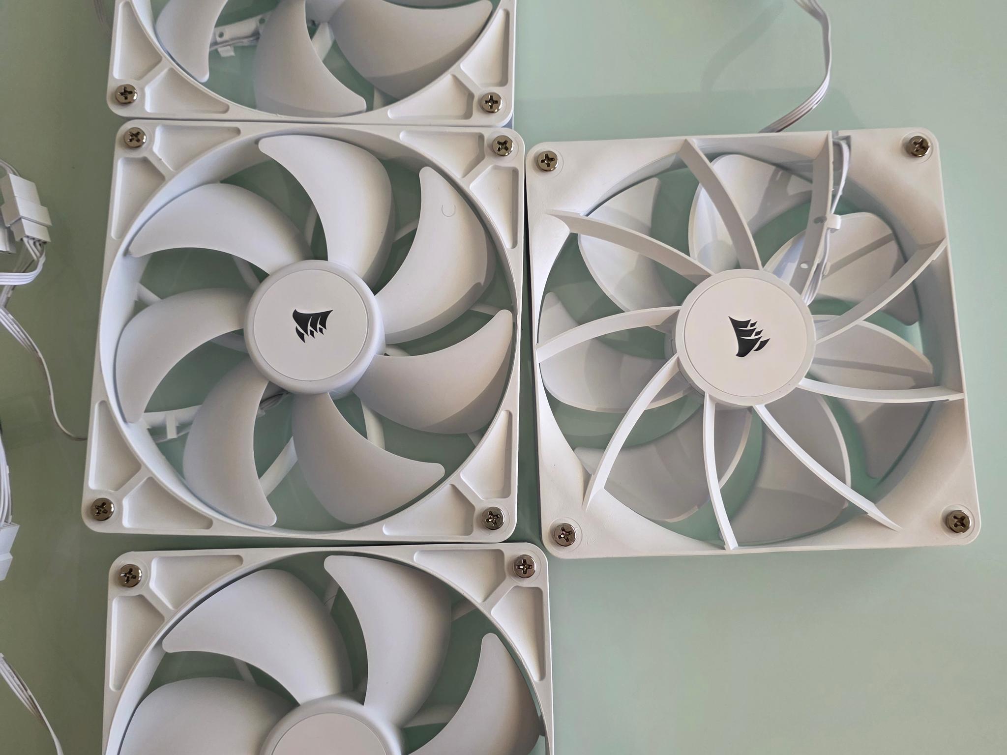 Corsair Non-RGB 140mm PWM Case Fans (4-Pack)