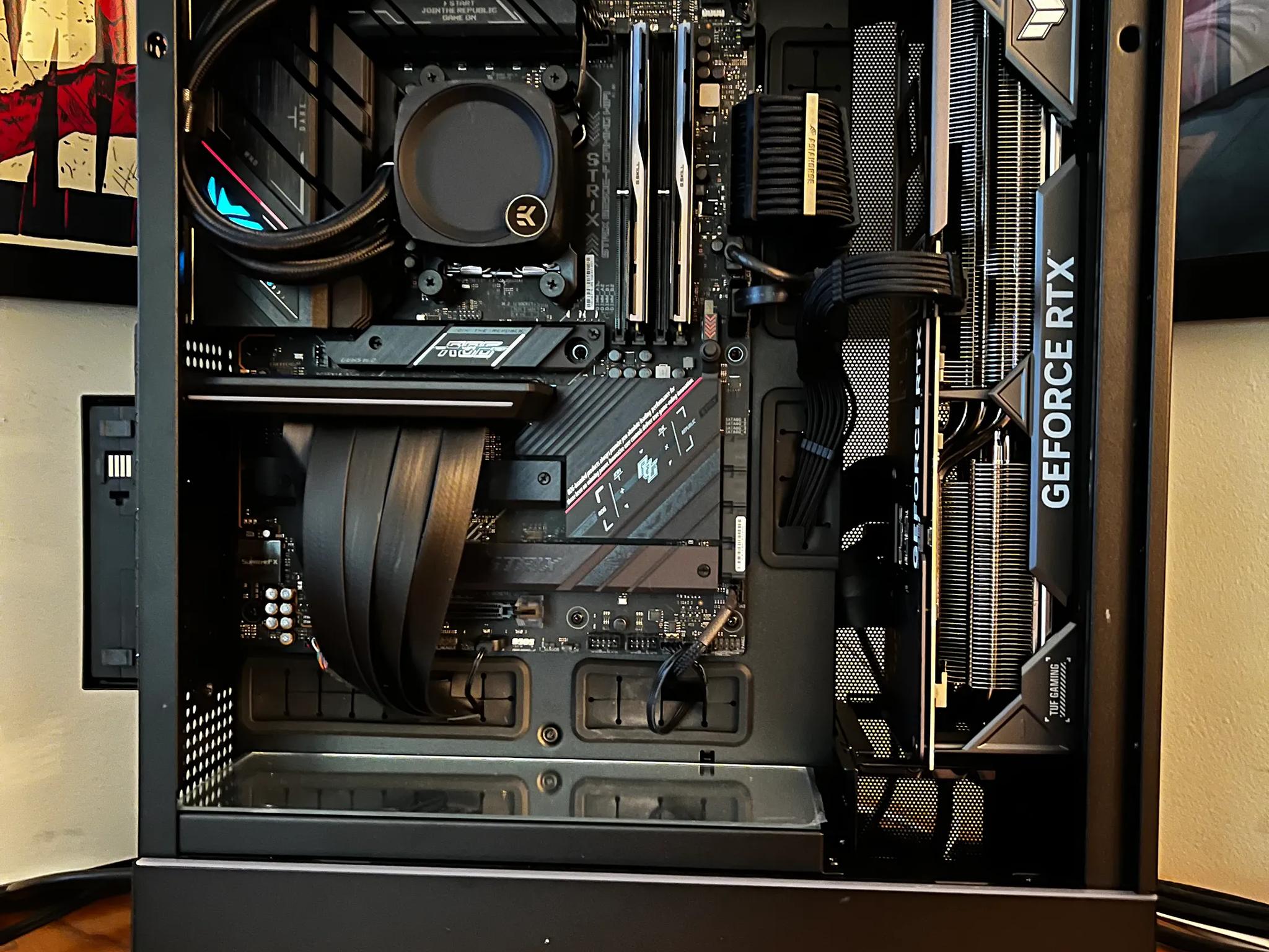 Monolith 3 - RTX 4080 SUPER | Ryzen 7 7800X3D | 32GB RAM @6000 MT/s| 4TB | 1000W Plantinum PSU