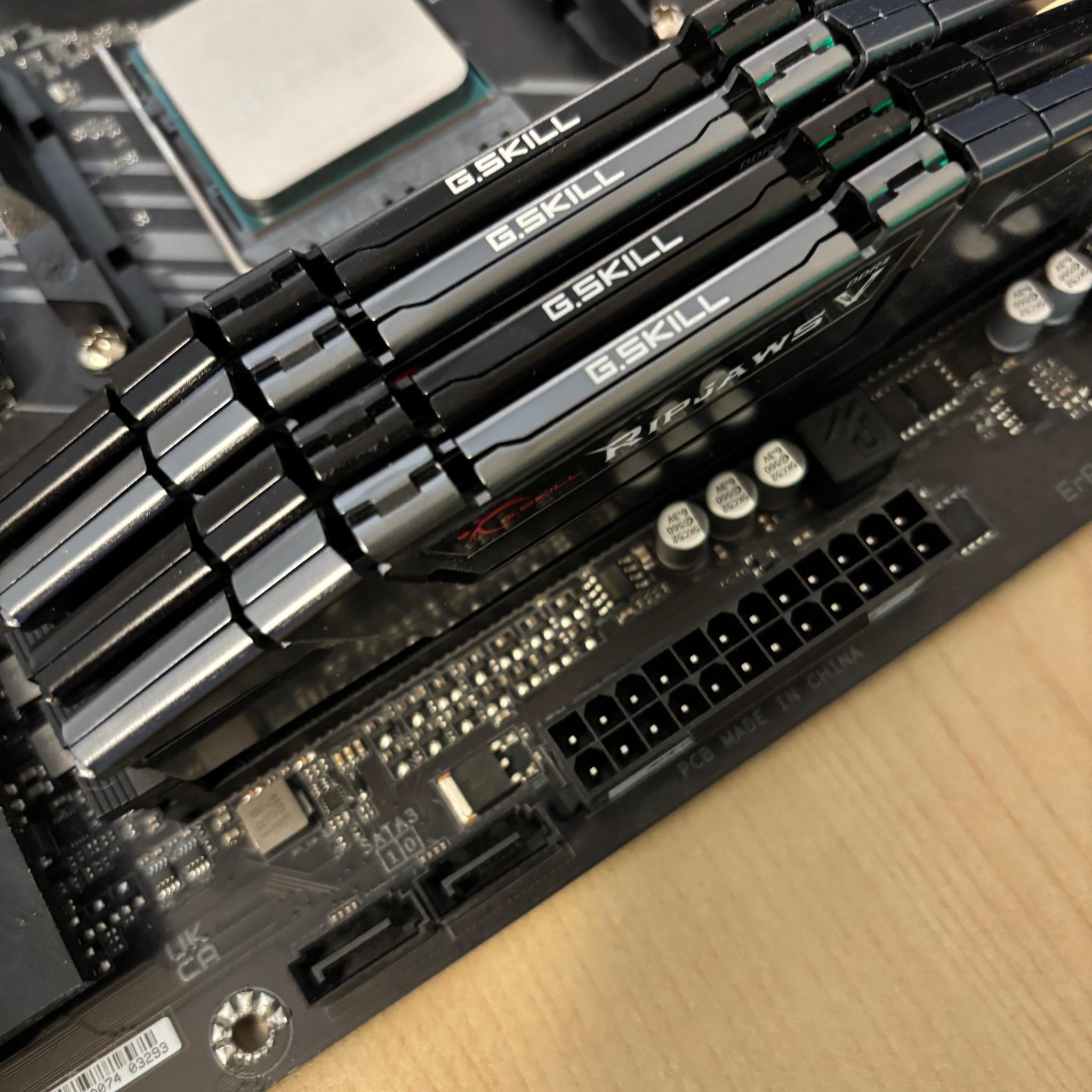 Ryzen 7 5700X, B550, 32 GB 3200 RAM