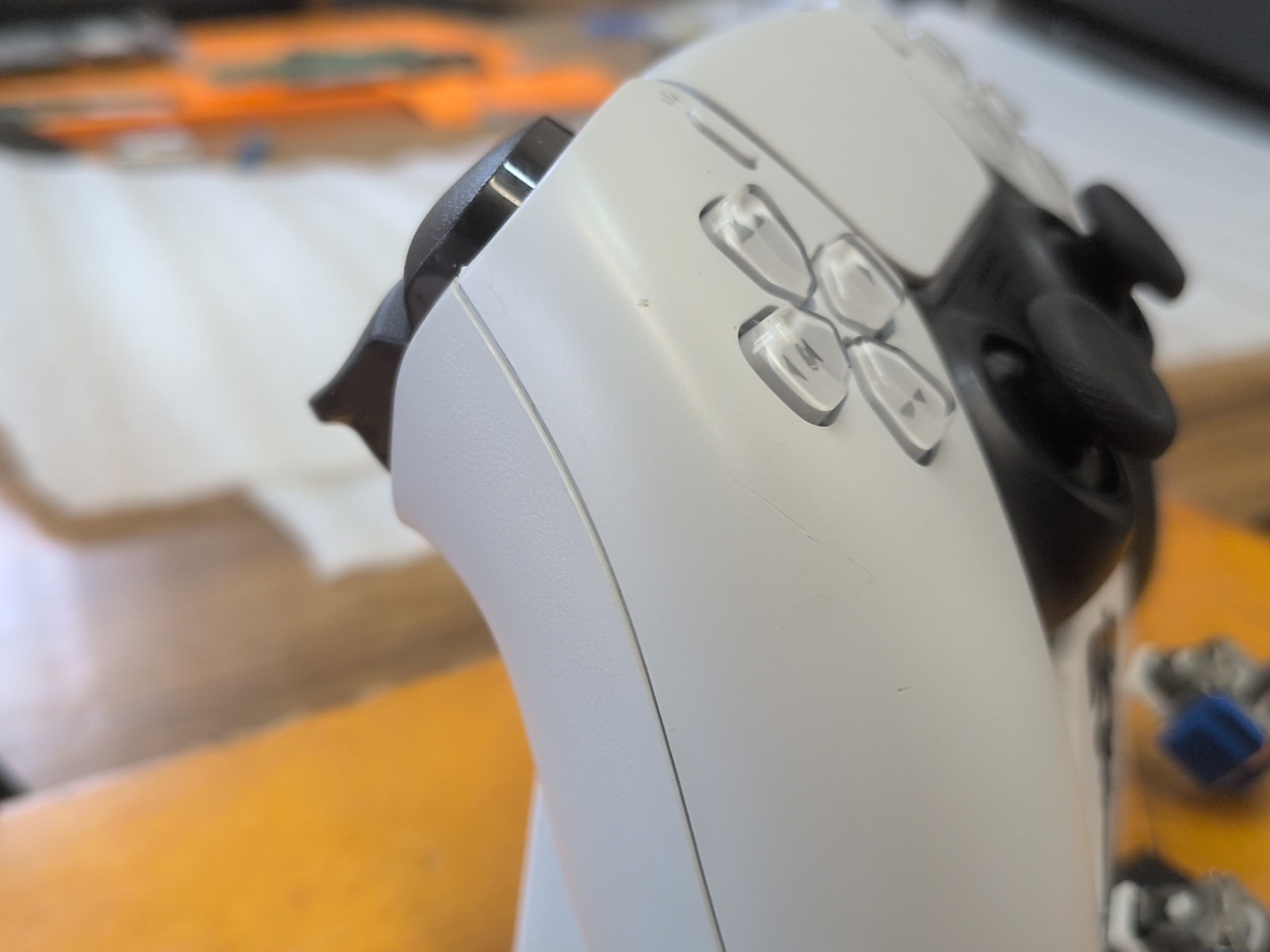 Ksilver J13+ TMR Upgraded White PS5 Dualsense Cosmetic Grade B