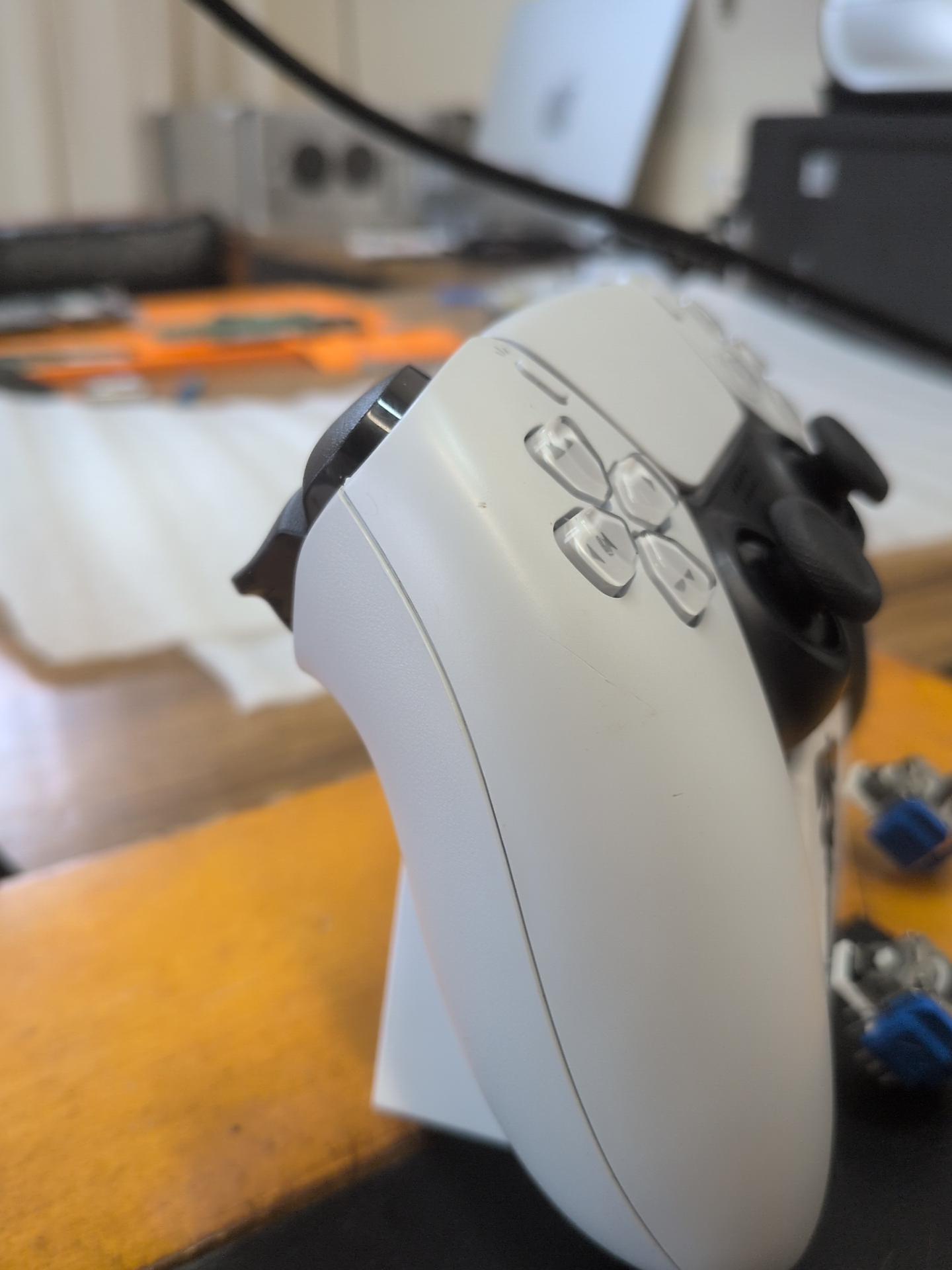Ksilver J13+ TMR Upgraded White PS5 Dualsense Cosmetic Grade B