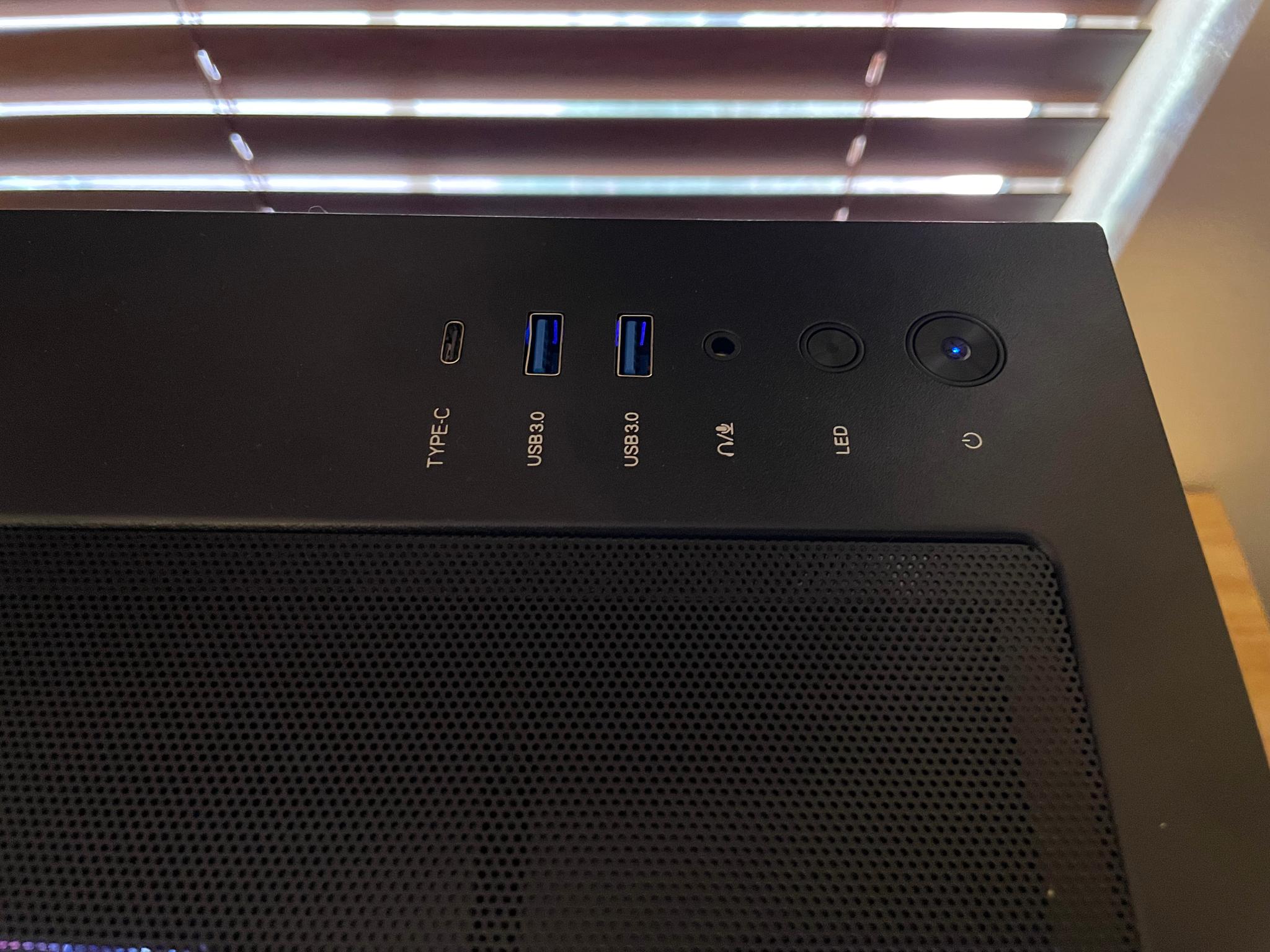 AMD Gaming PC (Ryzen 7 3800X | RX 6800 | 32GB RAM | 512GB SSD | Wifi + BT)