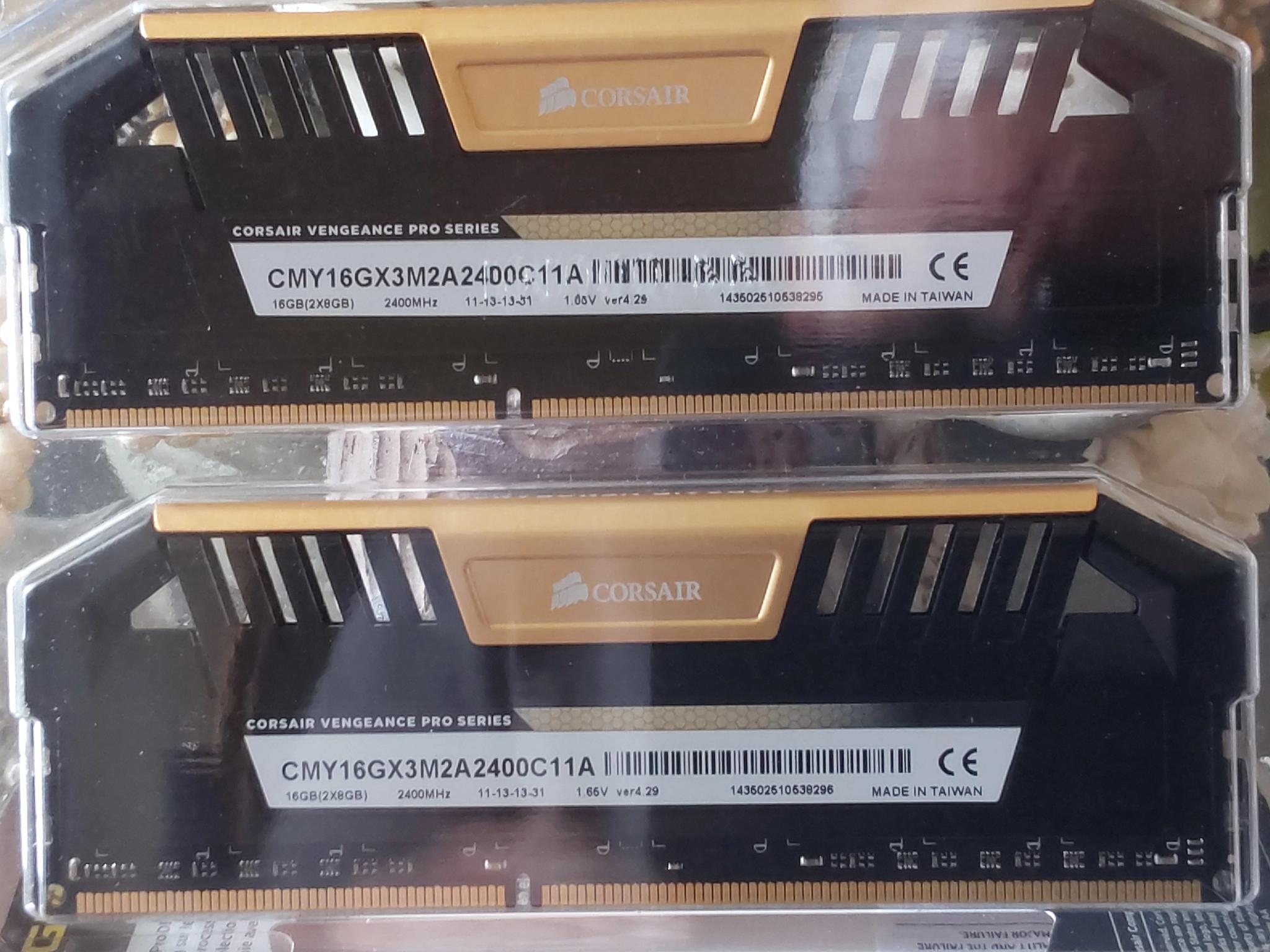 Corsair Vengeance Pro Series 16GB (8 x 2) DDR3-2400MHz (PC3 19200) DRAM