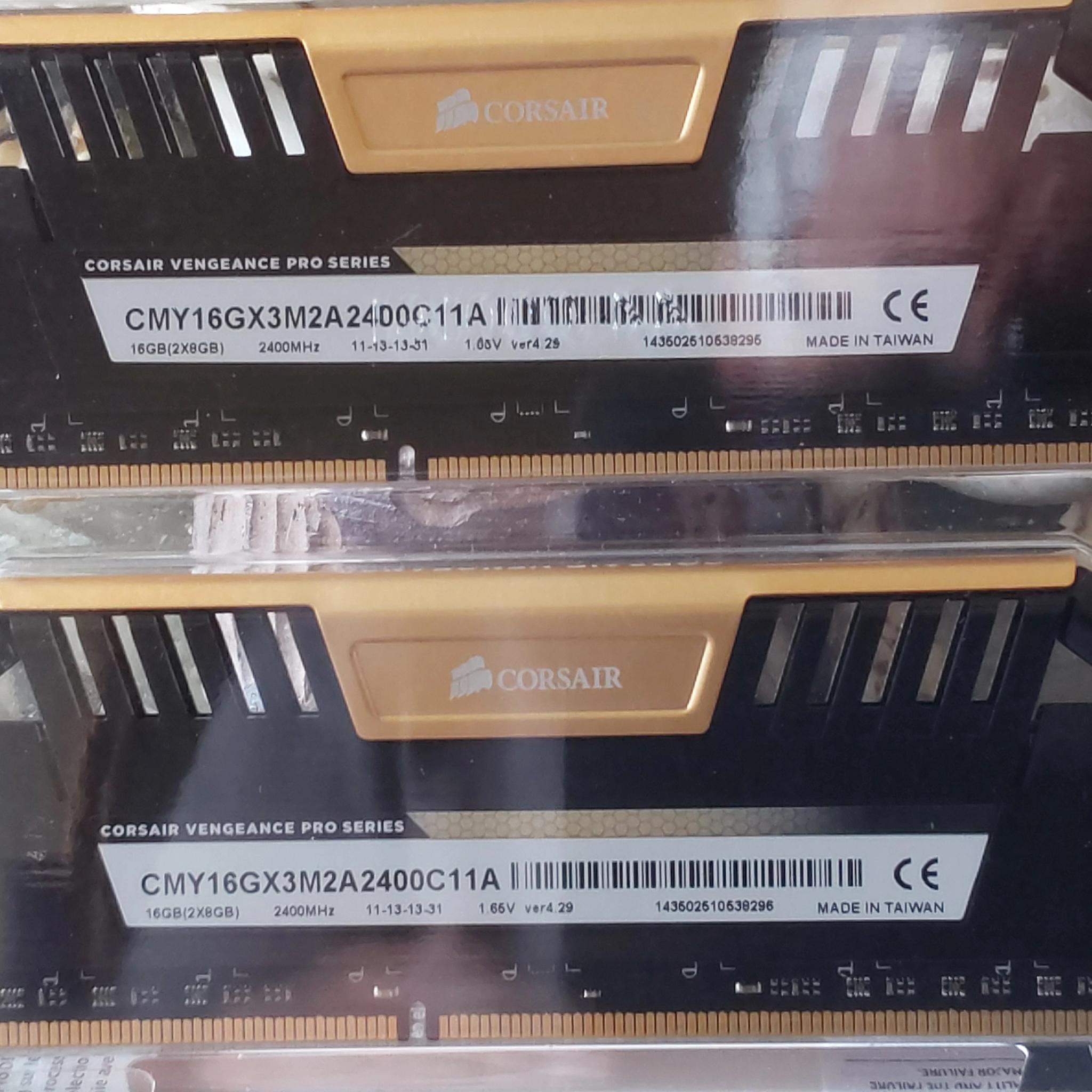 Corsair Vengeance Pro Series 16GB (8 x 2) DDR3-2400MHz (PC3 19200) DRAM