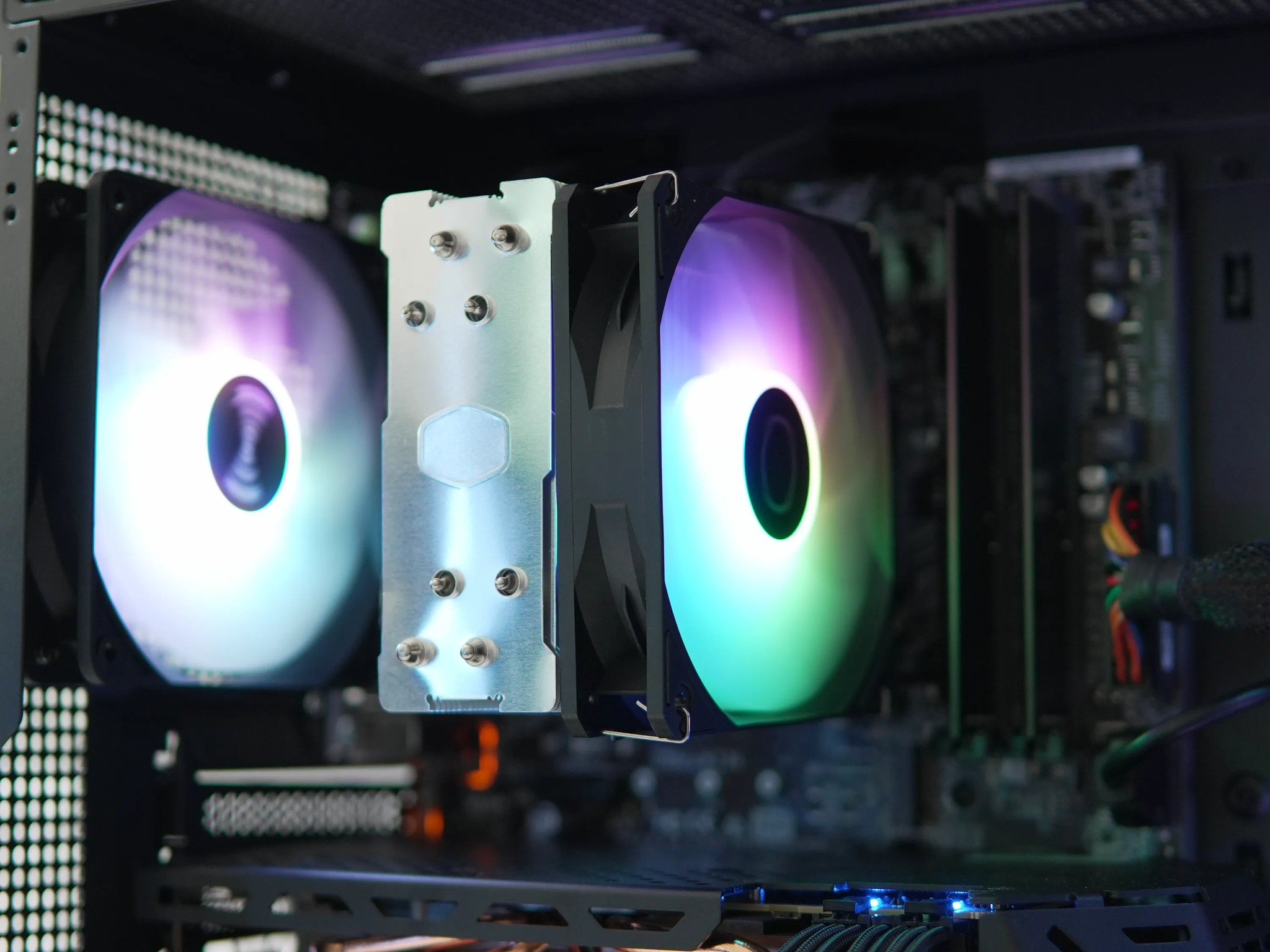 Budget Gamer: Intel i7 6700 | RX 590 | 16GB RAM | WIFI