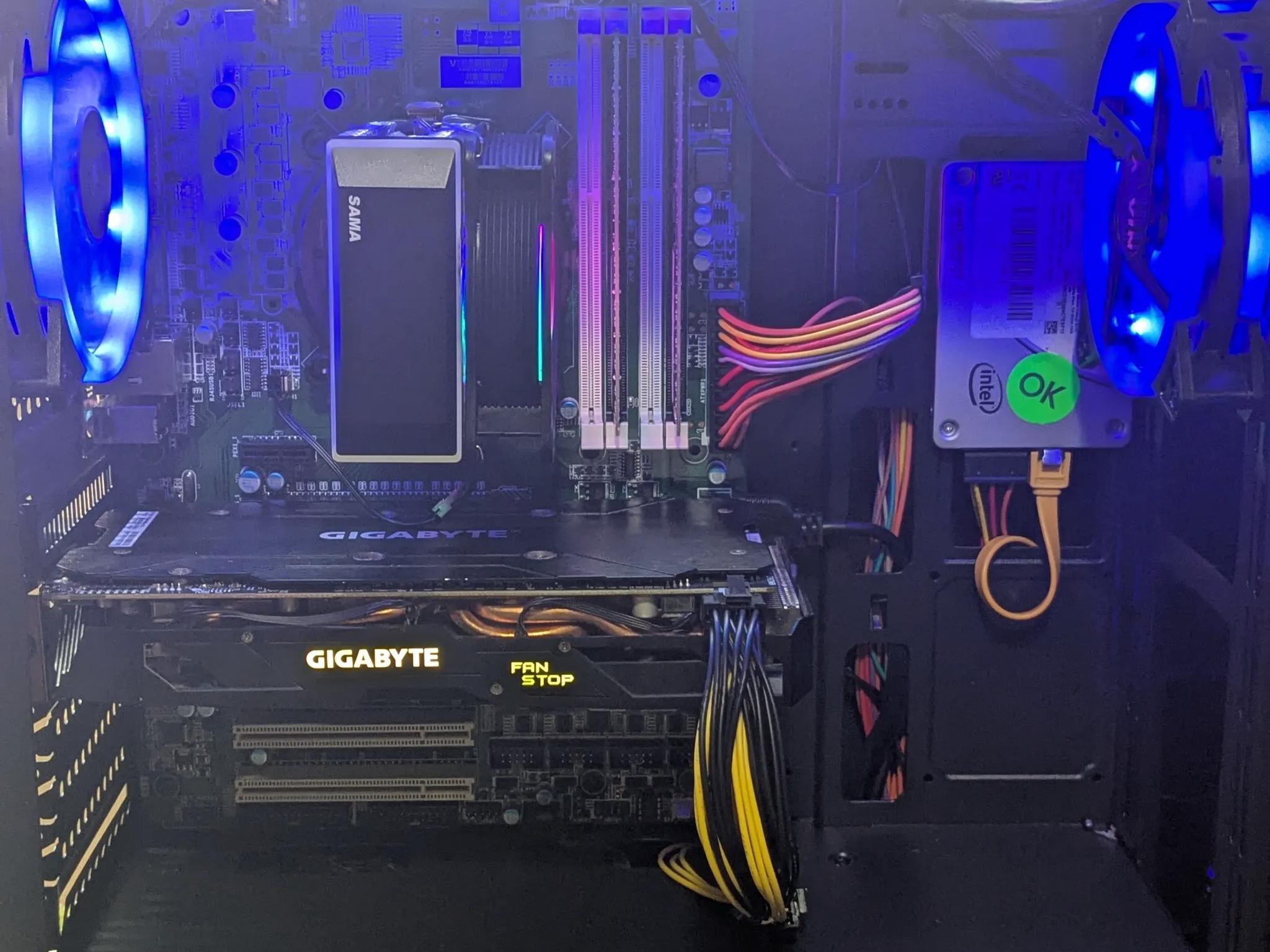 100 FPS Fortnite | 180 Day Warranty | i5-4590 , 16GB RAM, 480GB SSD, RX 570 4GB, RGB, Wifi, Win10