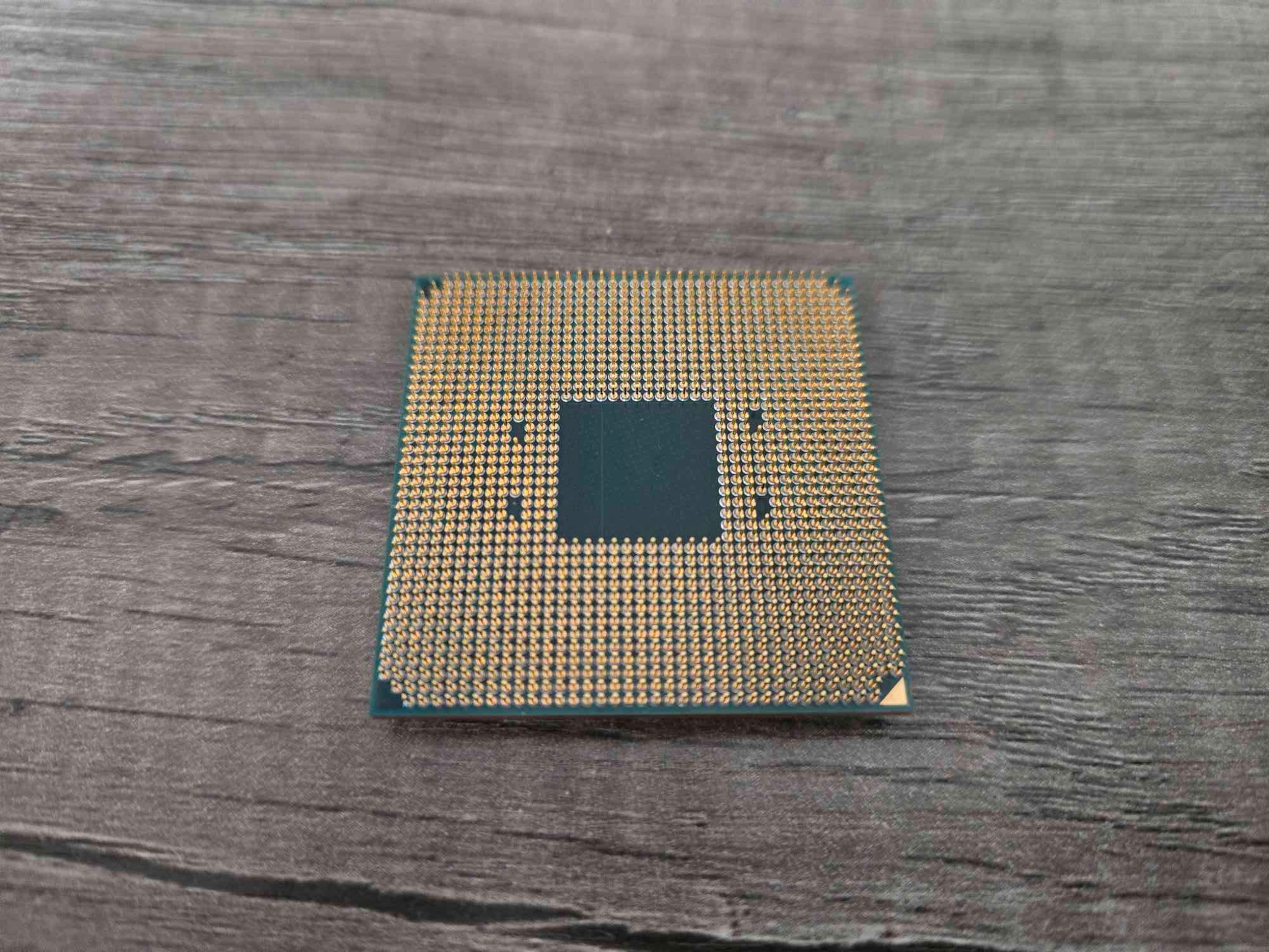 AMD Ryzen 5 3500 6 core 6 thread AM4 65W CPU (No cooler)