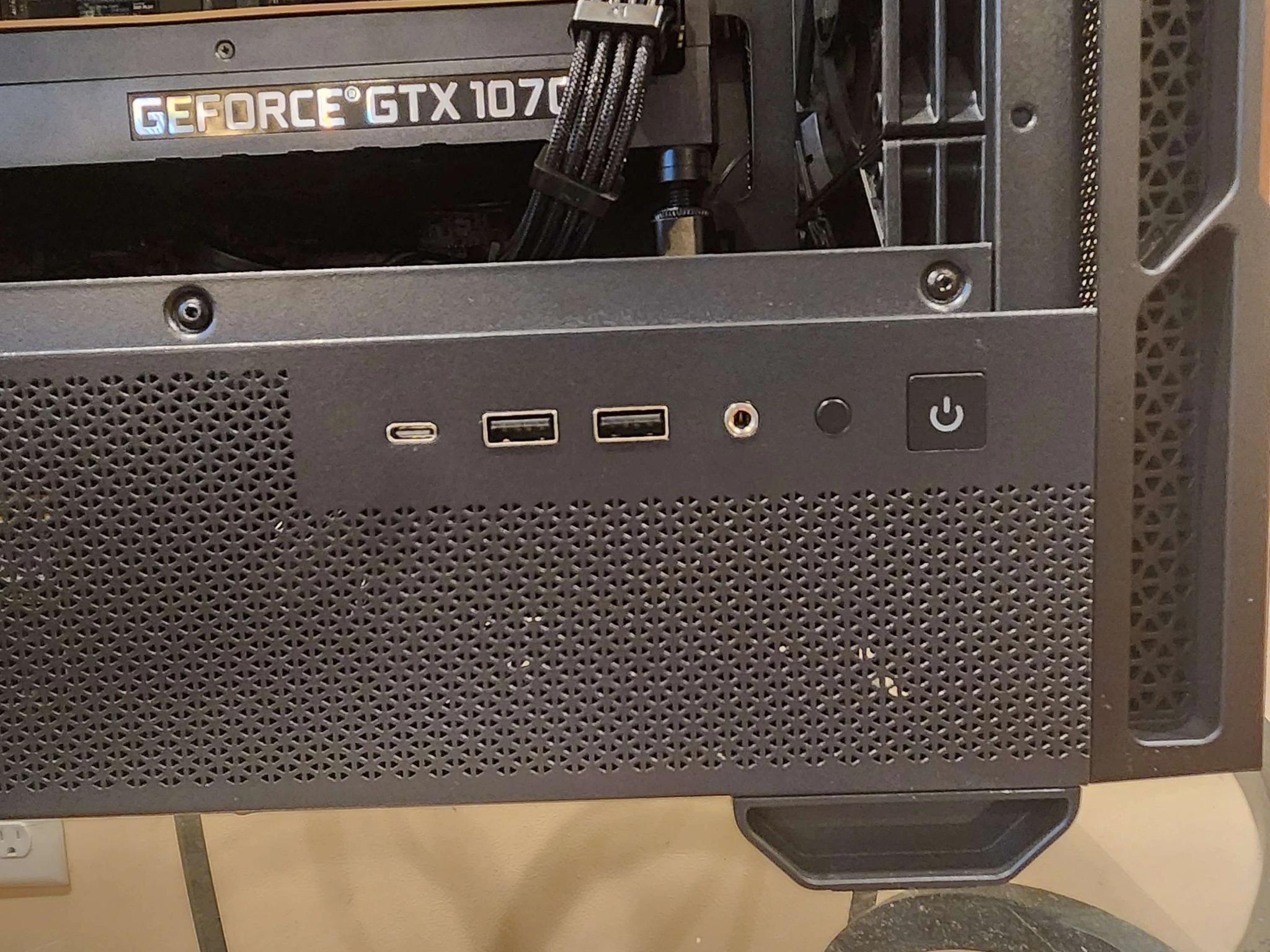 GTX 1070 | Ryzen 5 4500 | 16GB RAM | 500GB SSD | WiFi | Windows 11