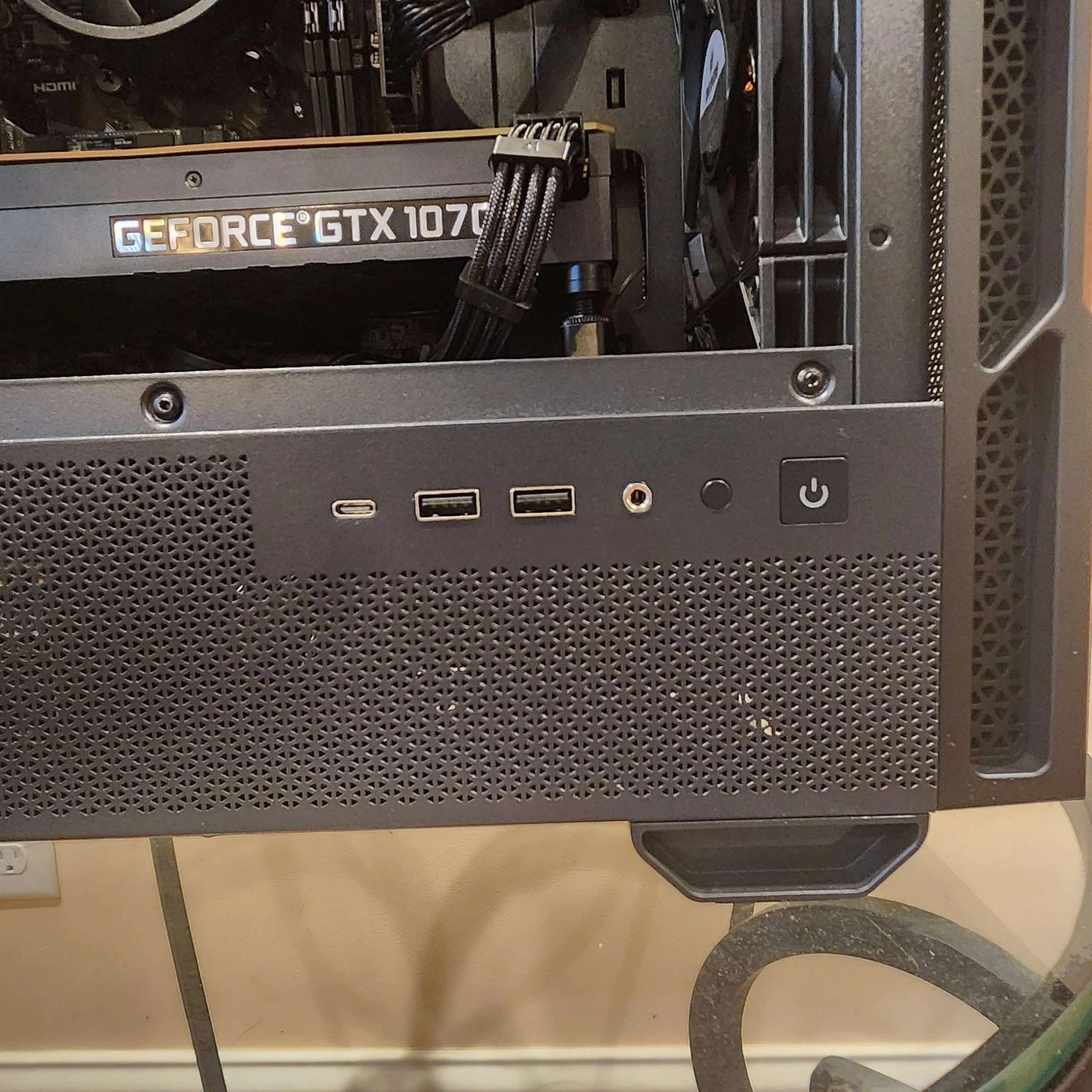 GTX 1070 | Ryzen 5 4500 | 16GB RAM | 500GB SSD | WiFi | Windows 11