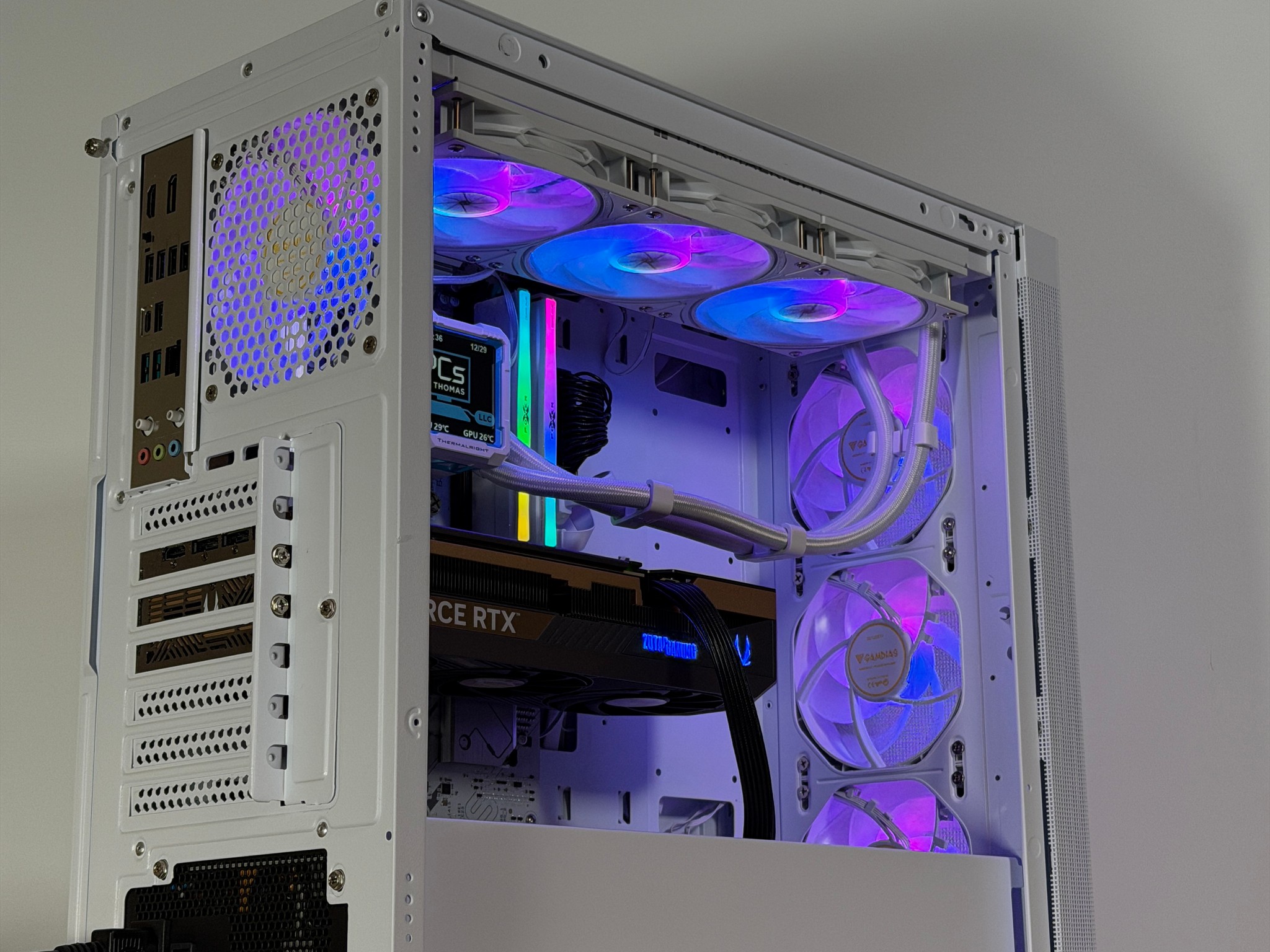 RTX 5080 Ryzen 9 9950x Gaming PC