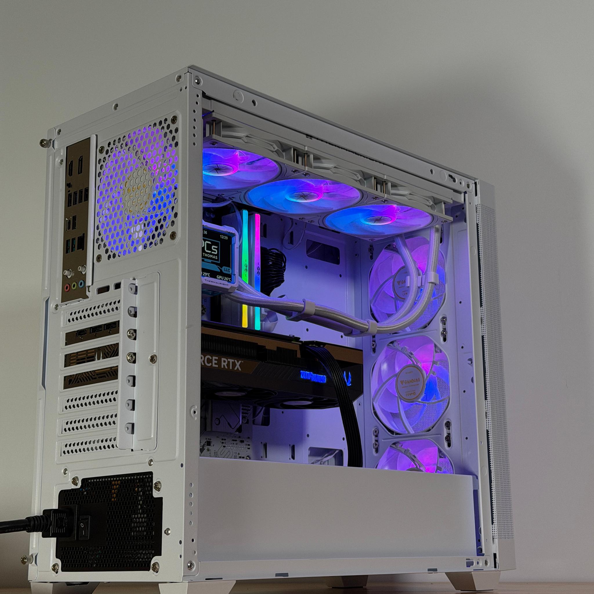 RTX 5080 Ryzen 9 9950x Gaming PC