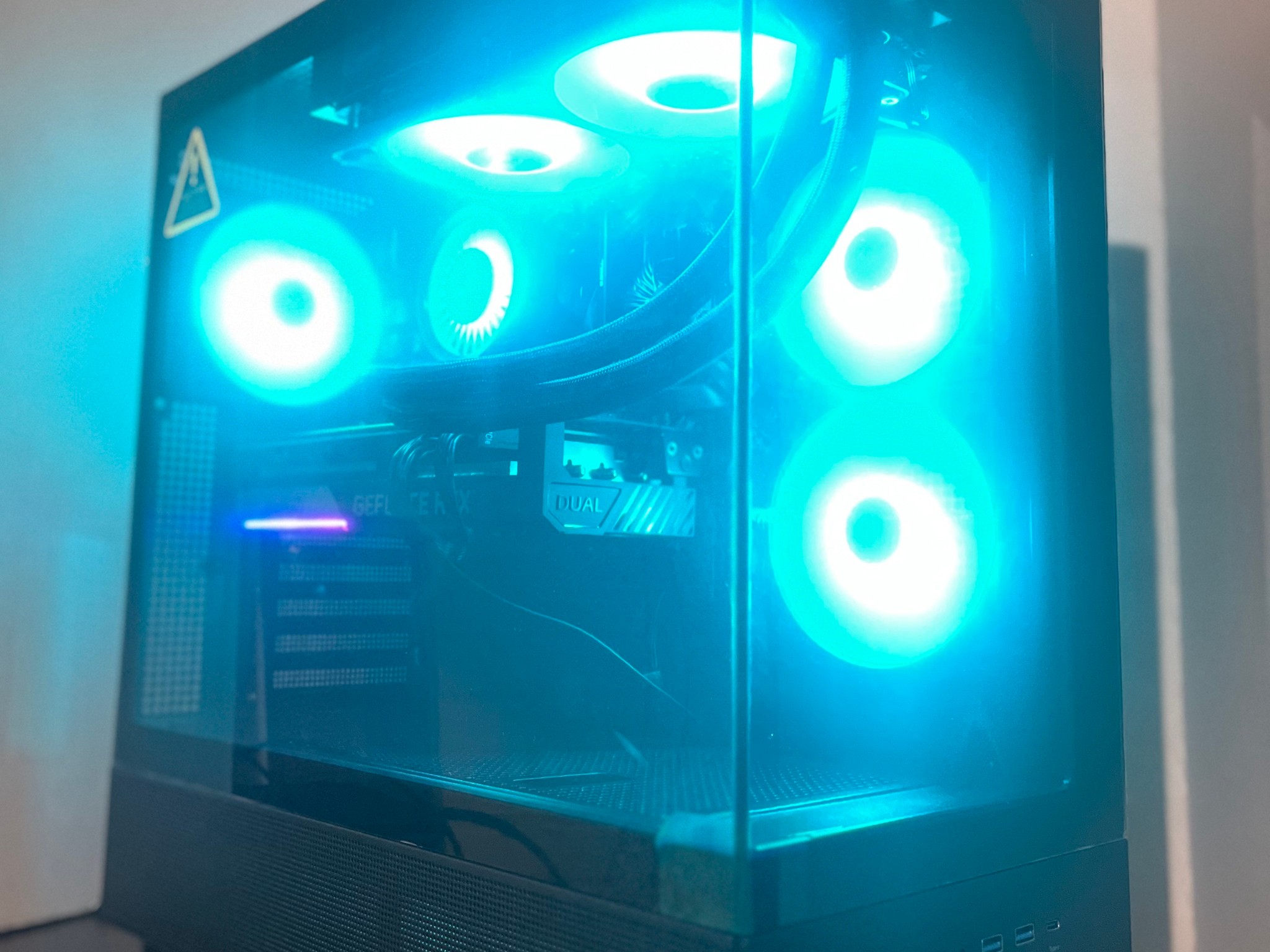 NEW RTX 3070 Gaming PC | Ryzen 5 7600x | 16GB DDR5 | 1TB SSD | Windows 11 | Water cooling