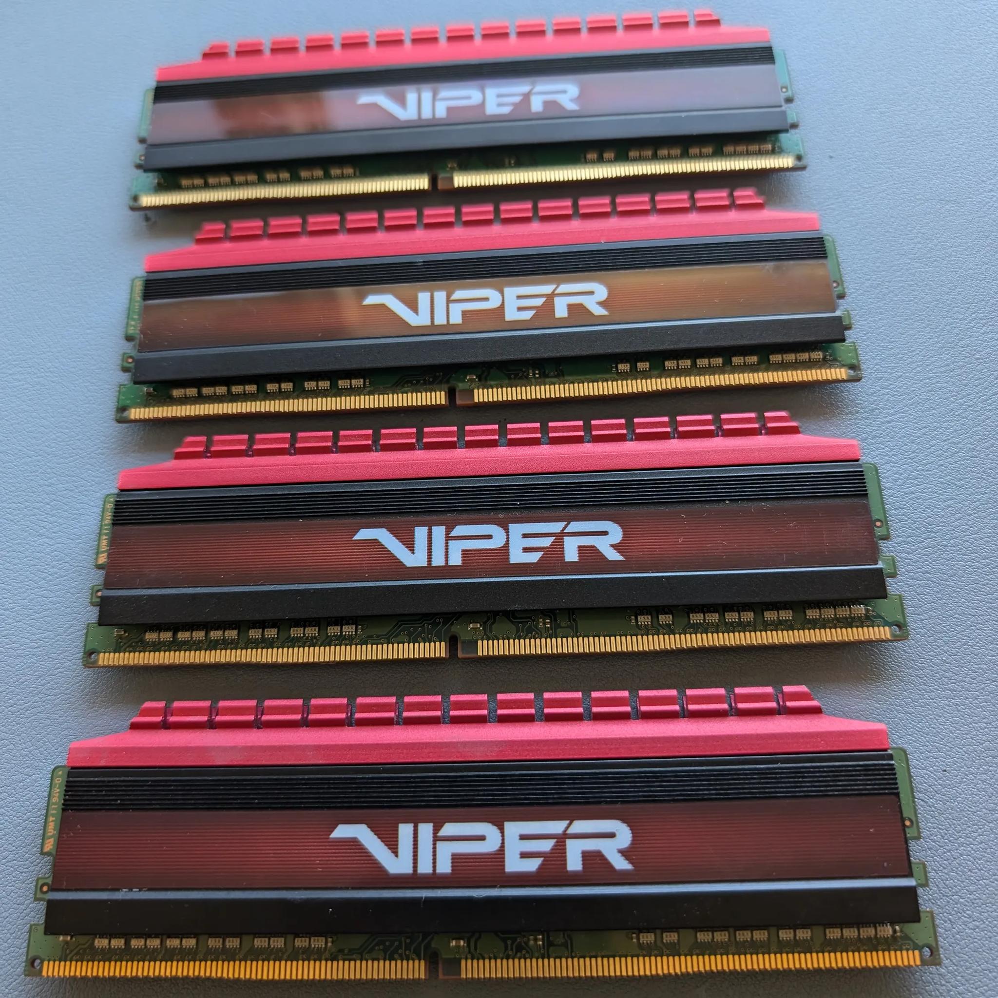 32GB (8x4) DDR4 3000