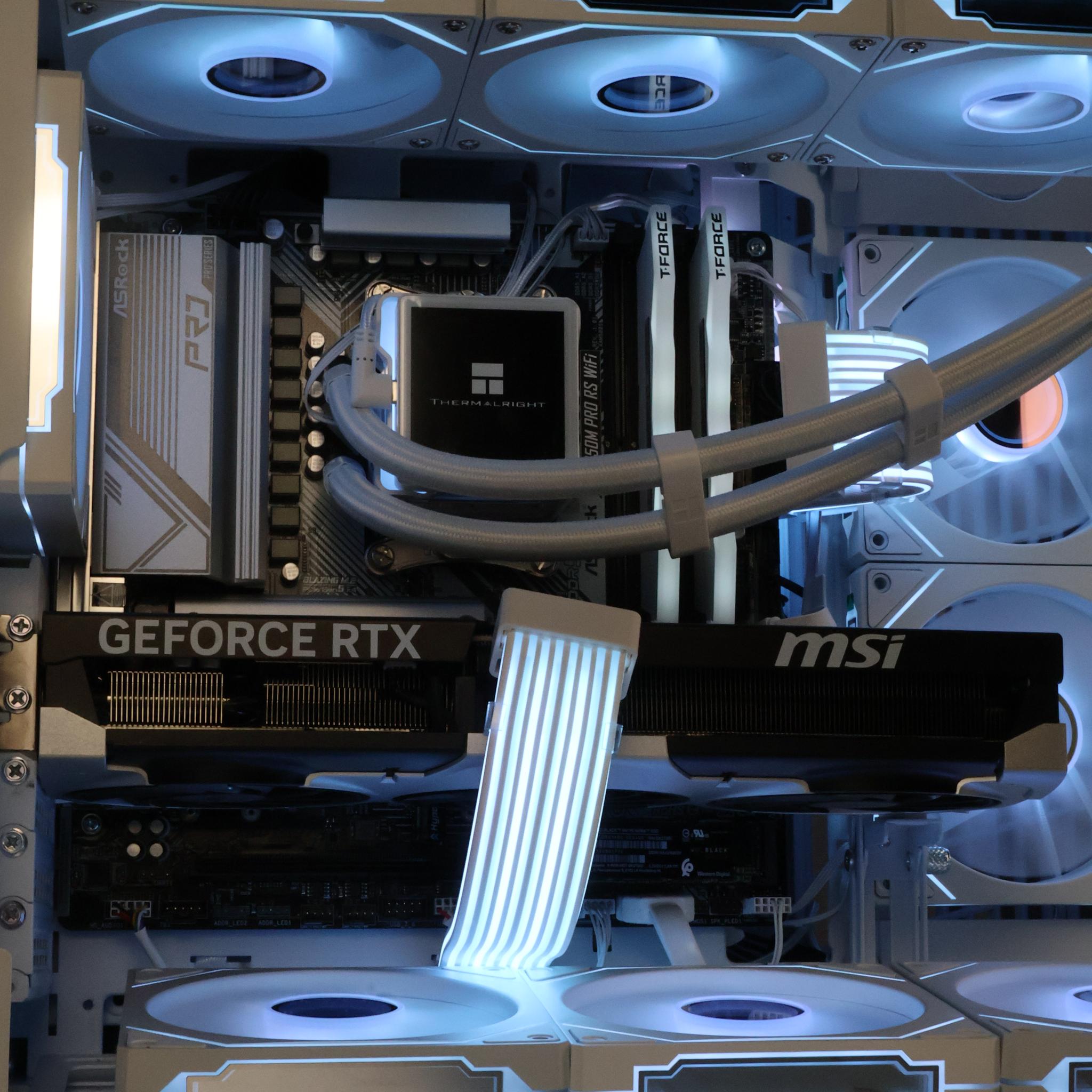 ⚪ Ryzen 7 9700X/RTX 5070Ti 16GB Gaming/Streaming PC ⚪