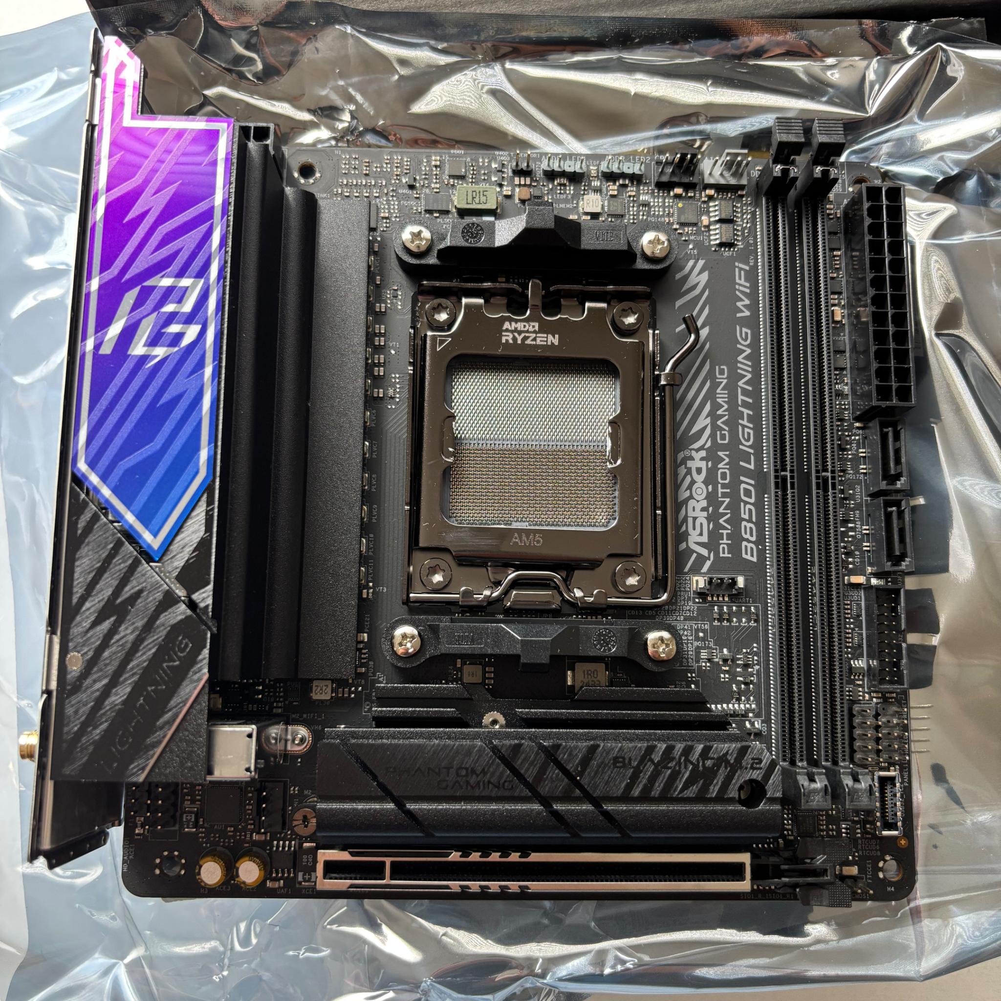 AsRock B850i Lightning WiFi AM5 Mini ITX Motherboard