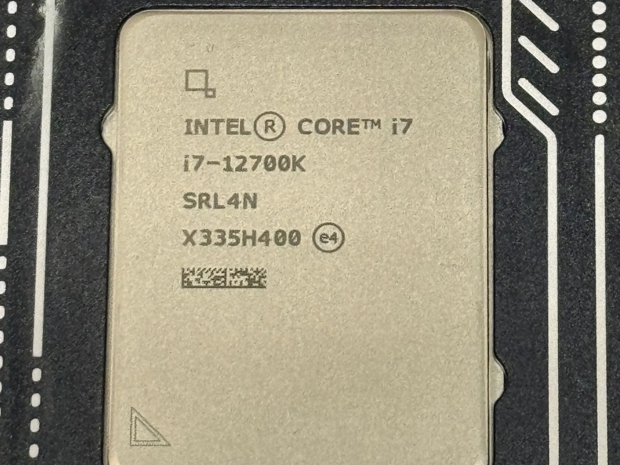 Intel i7-12700K, 64GB, 1TB M2, ASUS TUF GAMING Z690-PLUS D4, Wifi 6E AX210 upgrade, NZXT C750 PSU