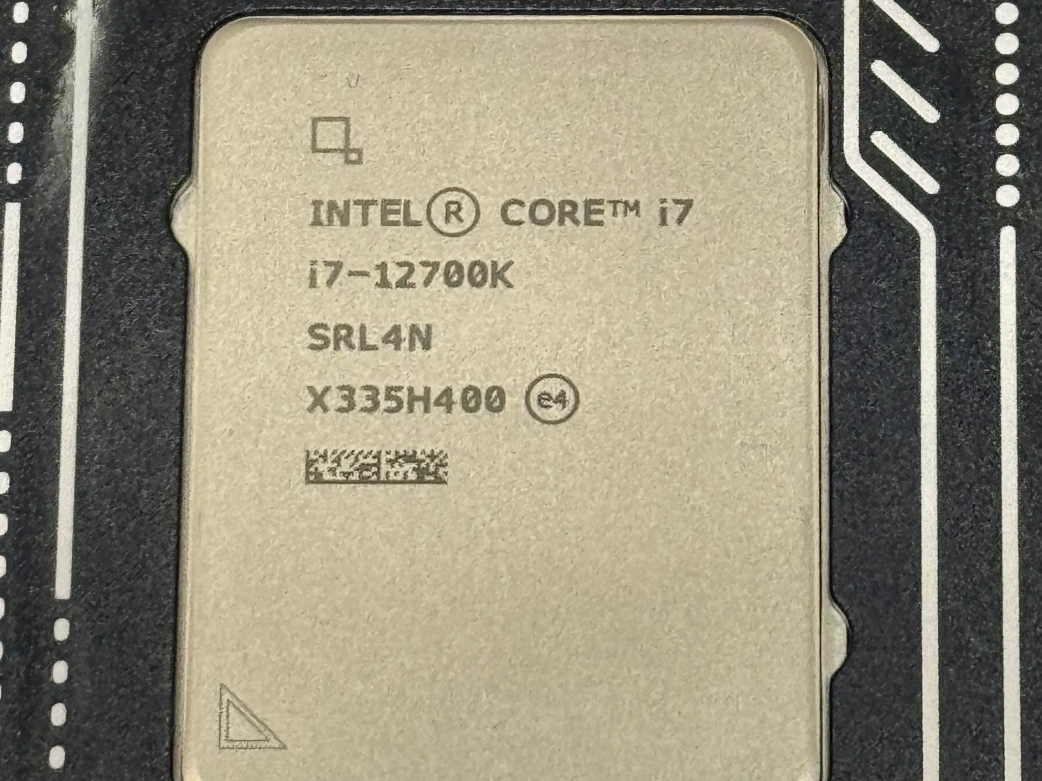 Intel i7-12700K, 64GB, 1TB M2, ASUS TUF GAMING Z690-PLUS D4, Wifi 6E AX210 upgrade, NZXT C750 PSU