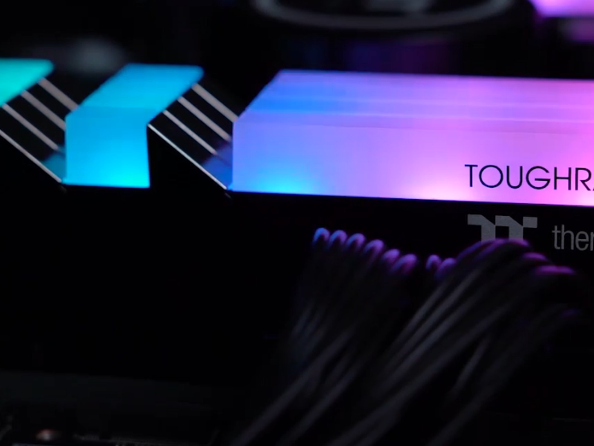 Thermaltake DDR4 3600 Mhz 16GB (2x8GB) CL18 (18-19-19-39) @1.35V