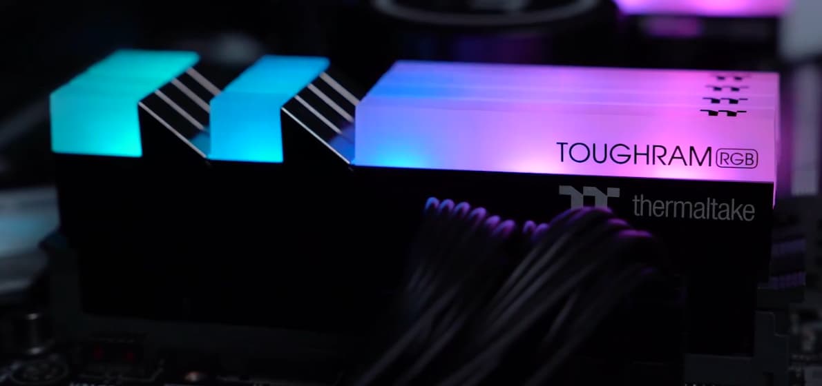Thermaltake TOUGHRAM RGB 16GB (2x8GB) - Image 3
