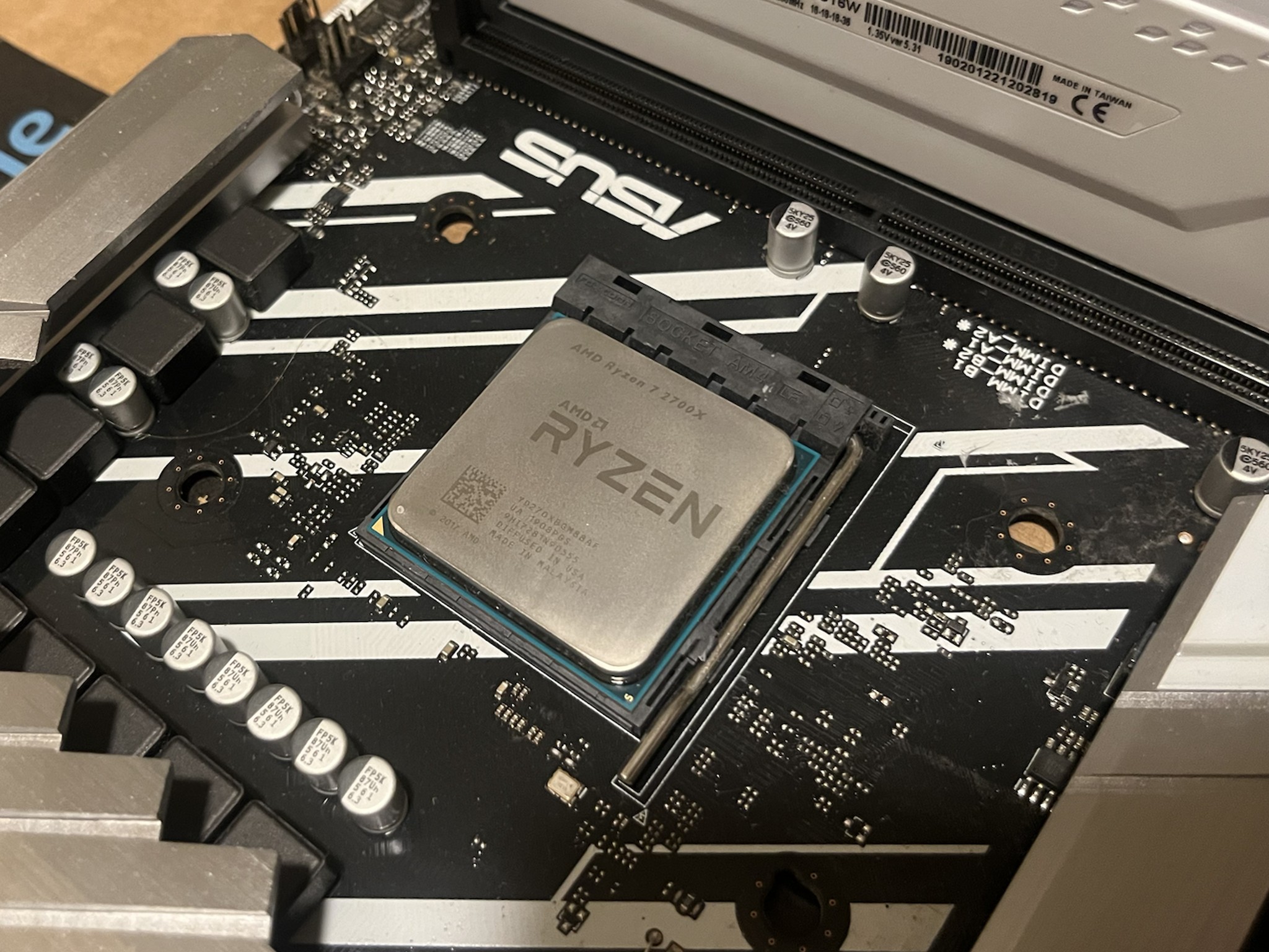 AMD Ryzen 7 2700X + Asus Prime x-470 pro
