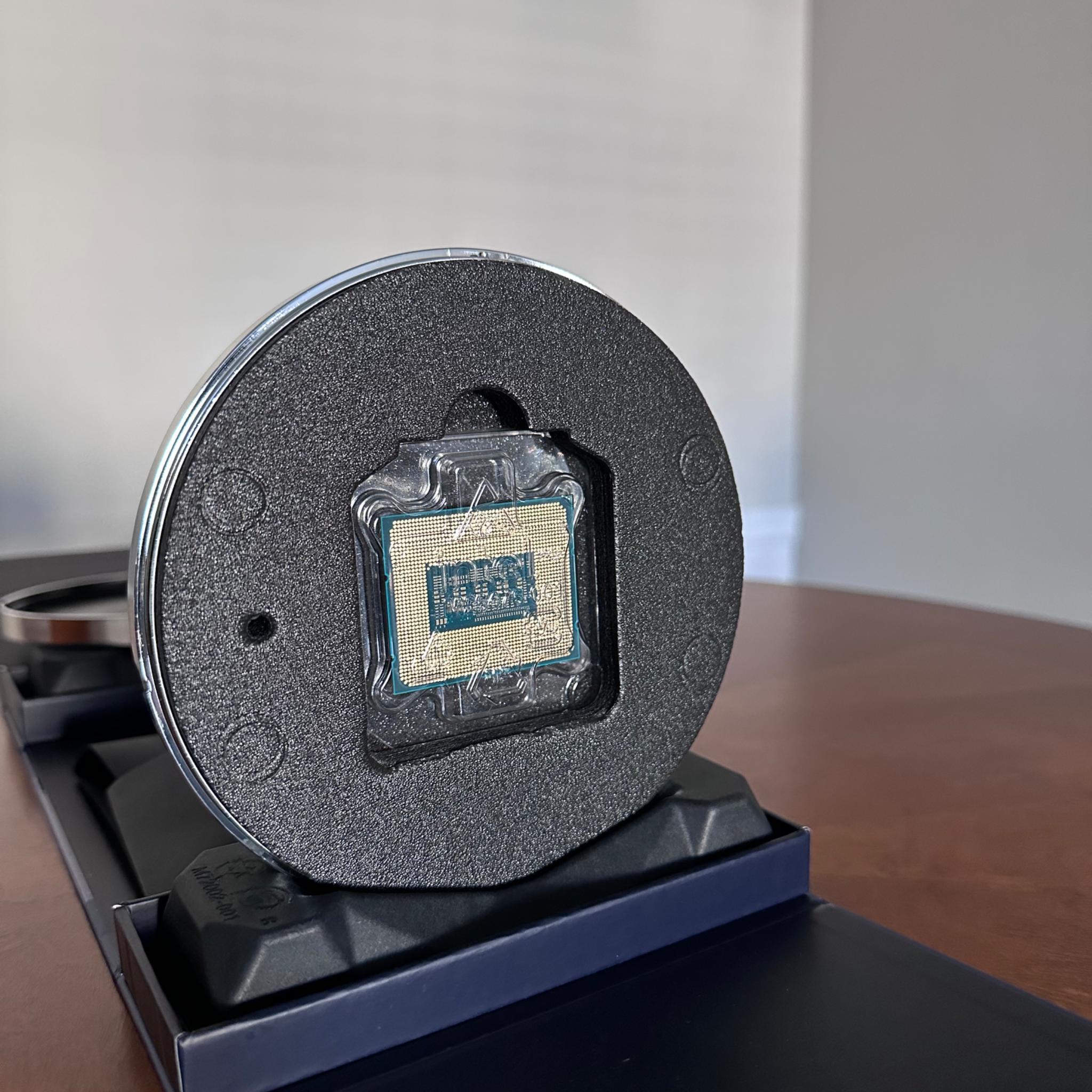 On Sale! Intel Core i9-13900K - Core i9 13th Gen Raptor Lake 24-Core (8P+16E) Intel UHD Graphics 770