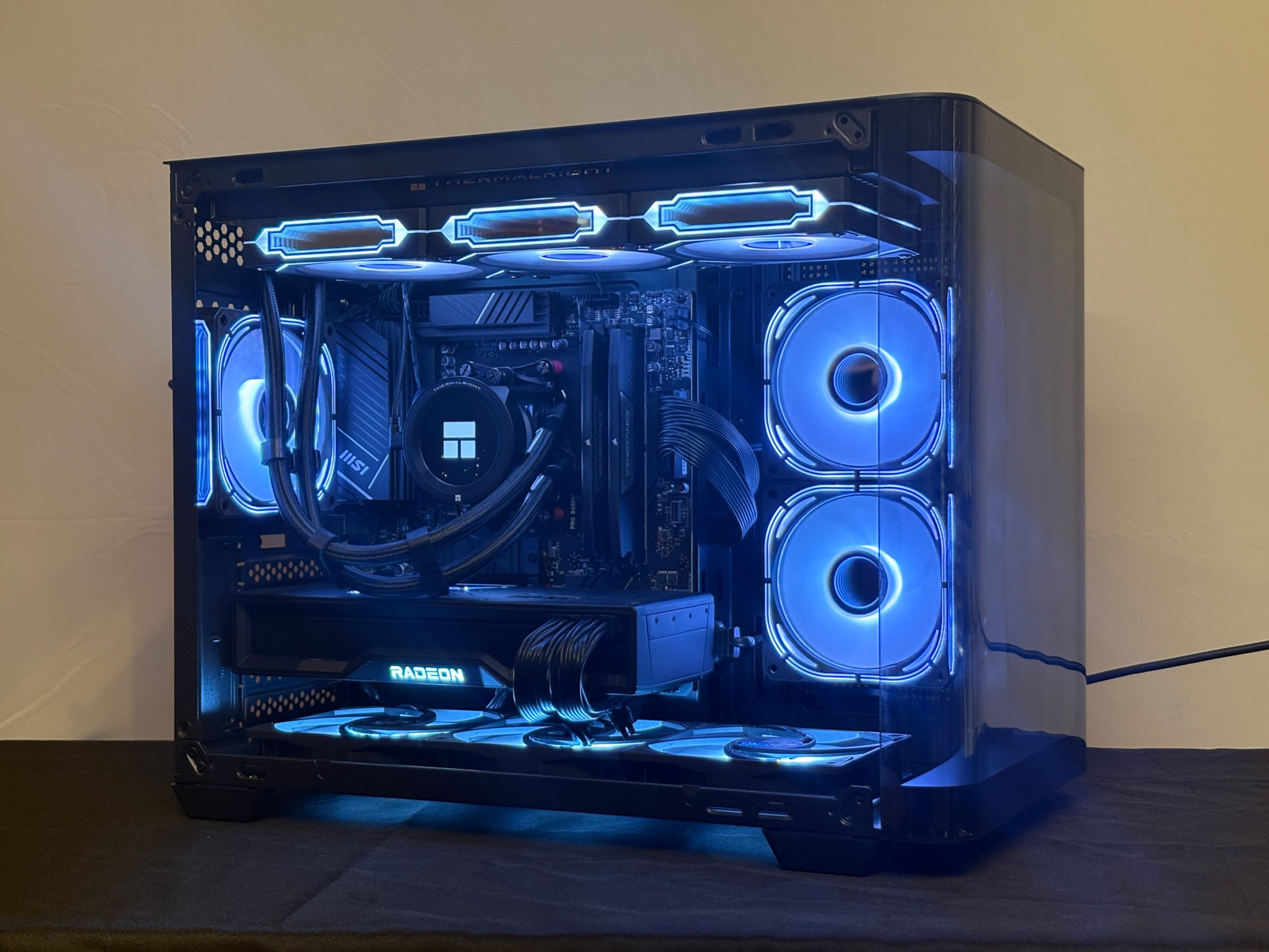 🖤 4K Gamer | RX 6950XT | Ryzen 5 9600X | 32GB DDR5 | Customizable LCD Liquid Cooler