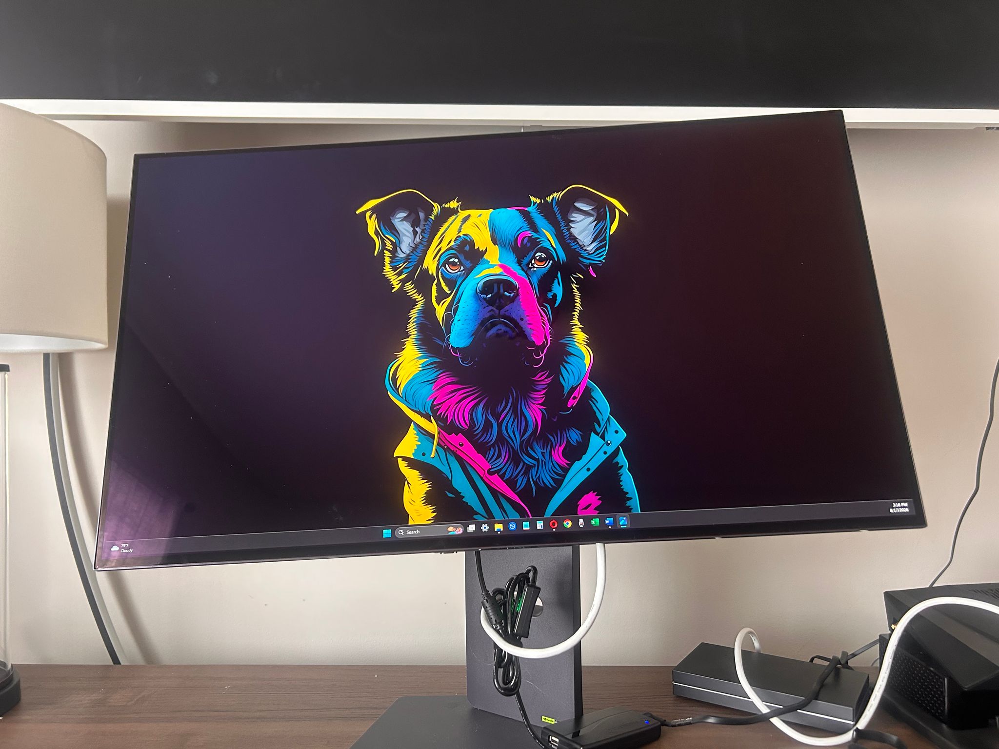 LG UltraGear OLED 32