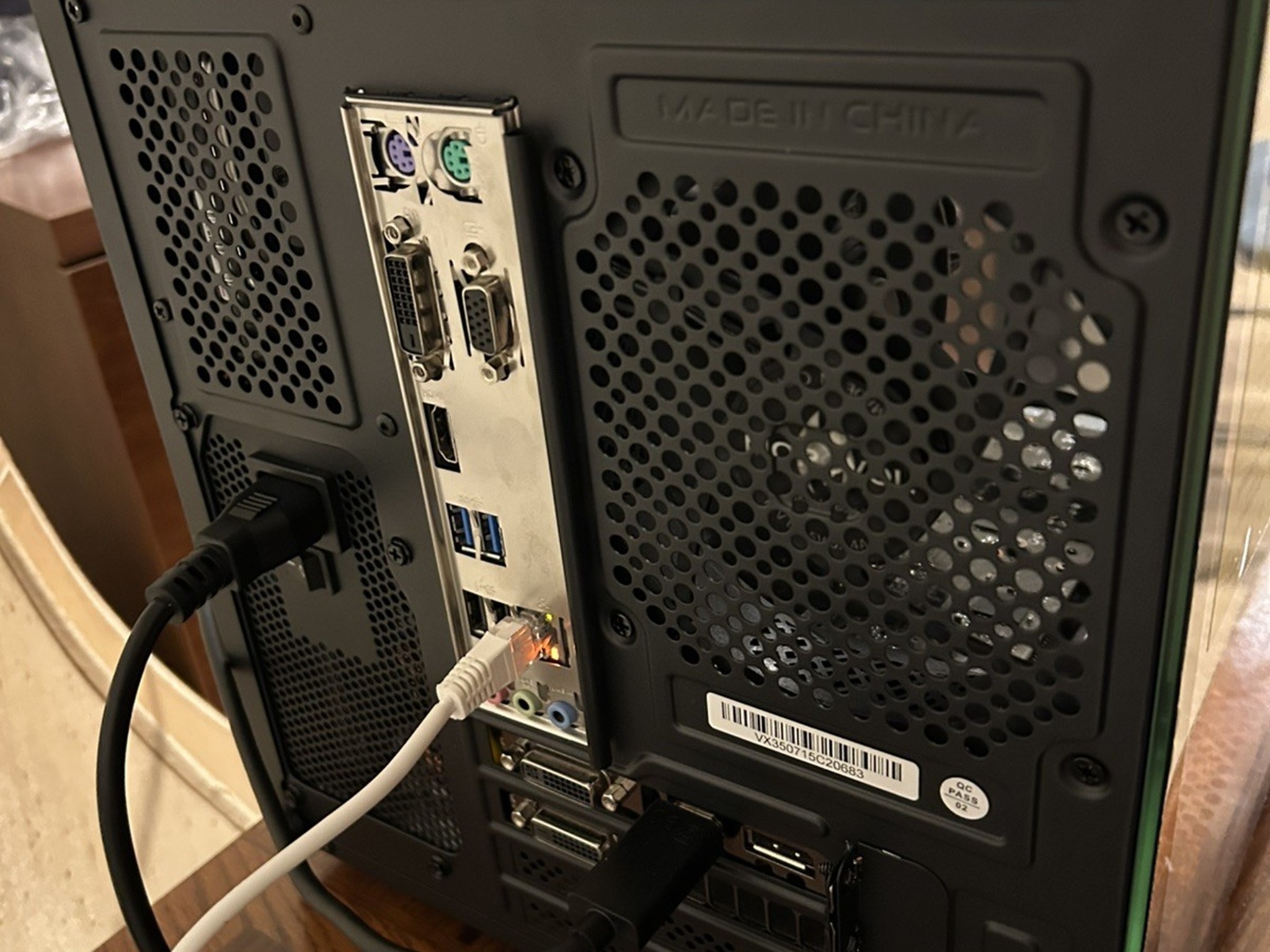 Gaming/School PC i5 8600 & GTX 970 4GB w/16 GB 2666 MT/s DDR4 - 2.5TB Storage