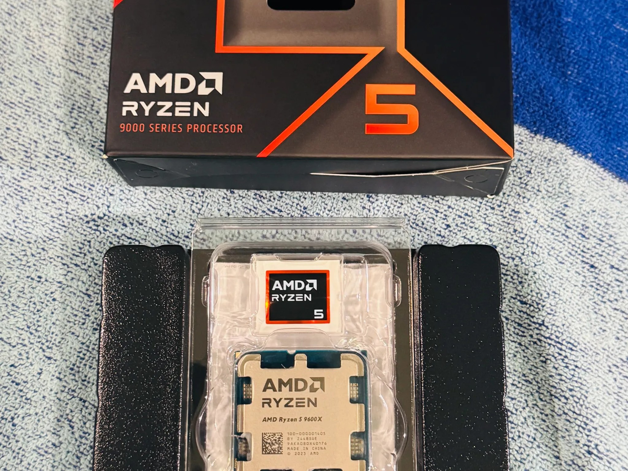 Ryzen 5 9600X AM5 CPU-Like New/Used only for 6 weeks - Includes Box/Orig. Packaging - Ships Fast