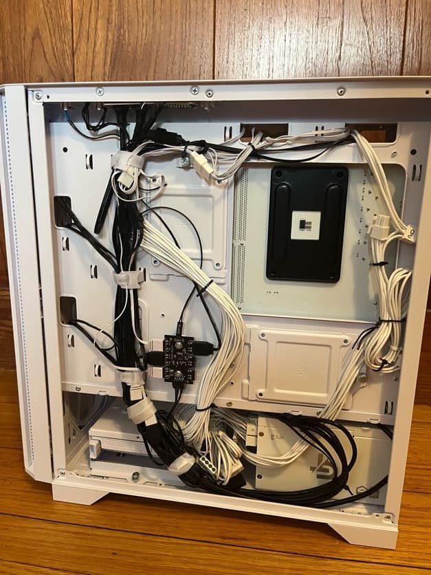 Ultra Budget White Gaming PC | Ryzen 5 5500 | RX 6500 xt