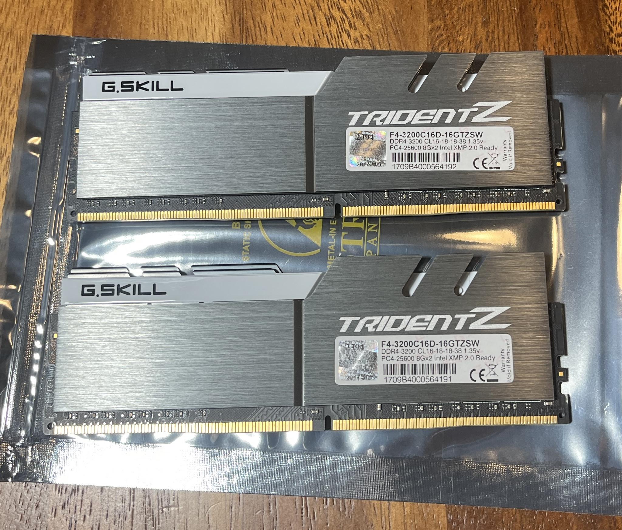 G.Skill Trident Z 16GB (2x8GB) DDR4-3200MHz RAM (F4-3200C16D