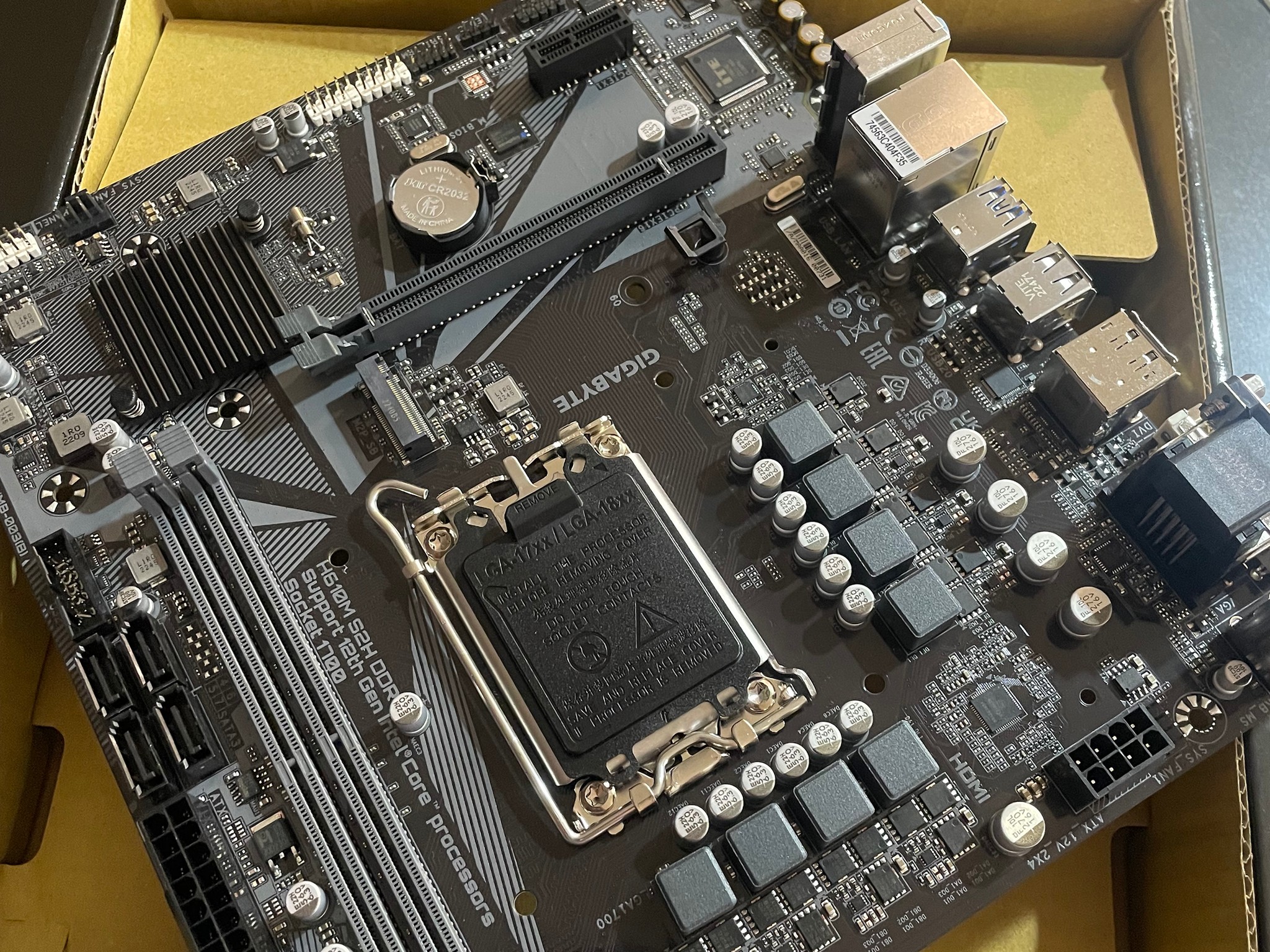 H610m Gigabyte - LGA 1700