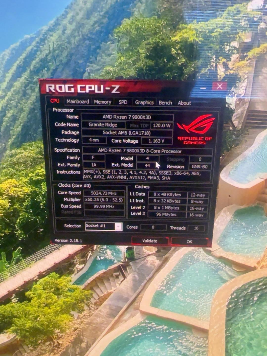 Custom Ryzen 7 9800X3D + MSI RTX 5080 16GB | 32GB DDR5 | 3TB NVMe | HYTE Y60 Gaming PC Build