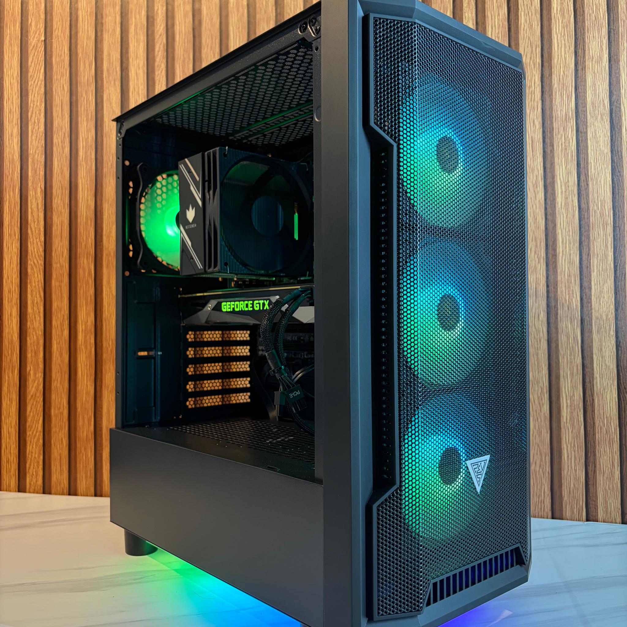 GTX 1080 | I5 7400 | 16GB DDR4 | 500GB SSD