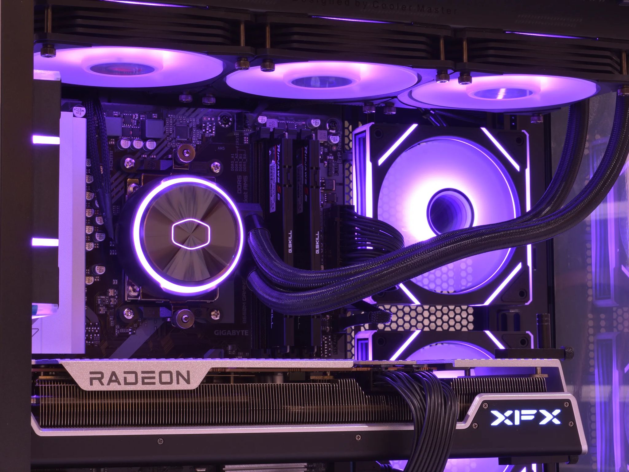 🎮Pro Gamer🎮 Ryzen 5 7600X | AMD RX 7800XT 16GB | 32GB DDR5 | 1TB nVME SSD | Win11 Pro+Wifi