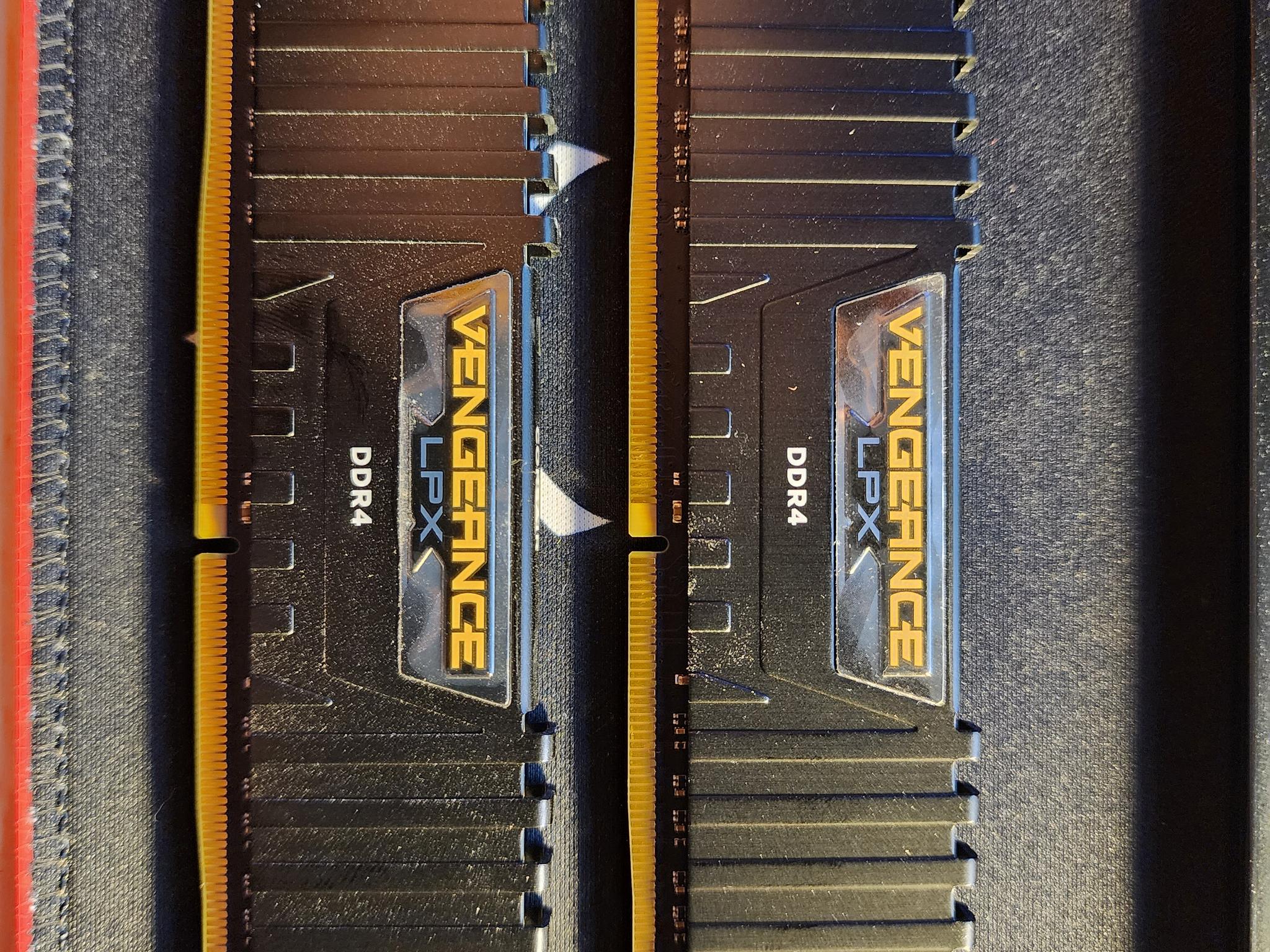 Corsair Vengeance LPX DDR4 16 (2x8GB) 3200 MHz