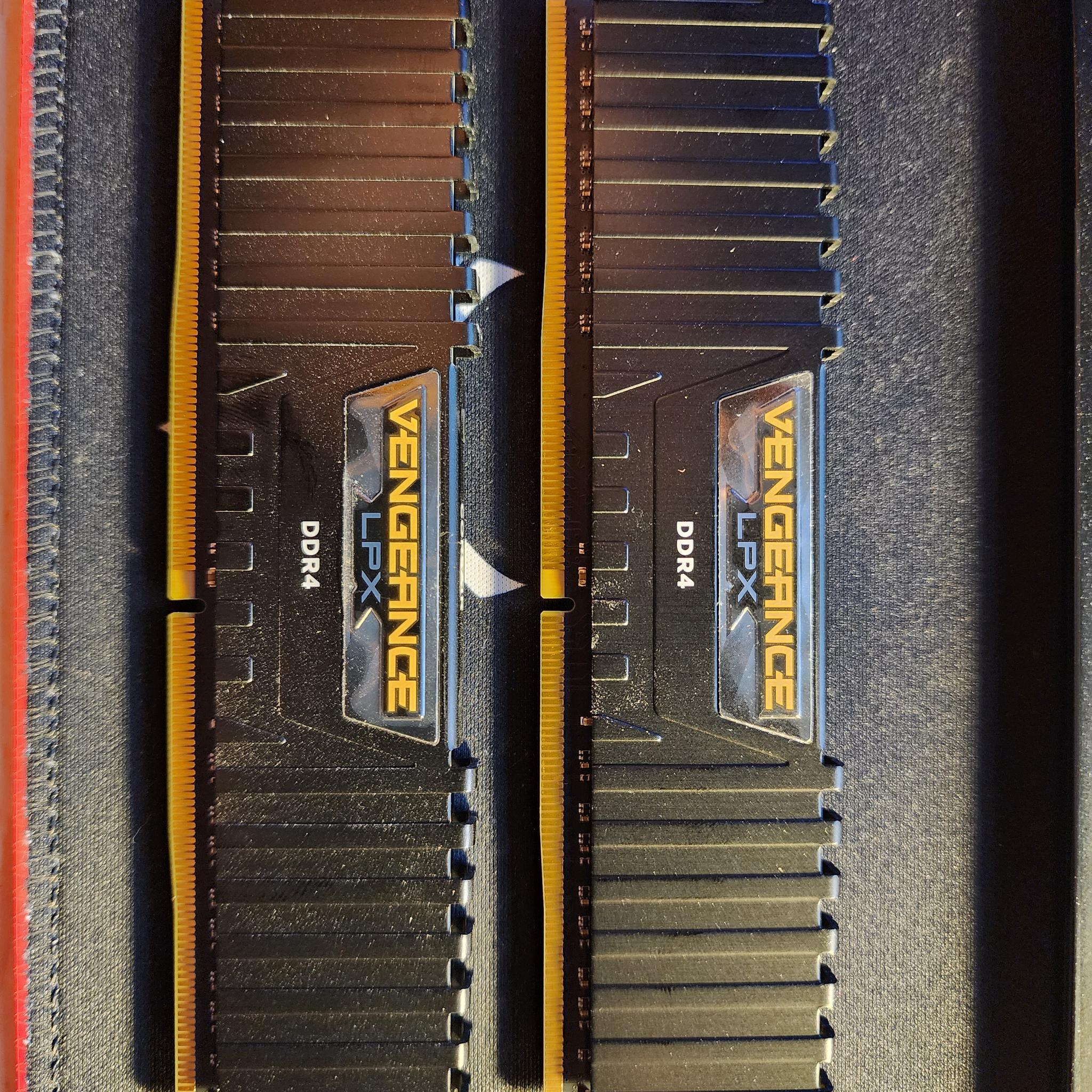 Corsair Vengeance LPX DDR4 16 (2x8GB) 3200 MHz