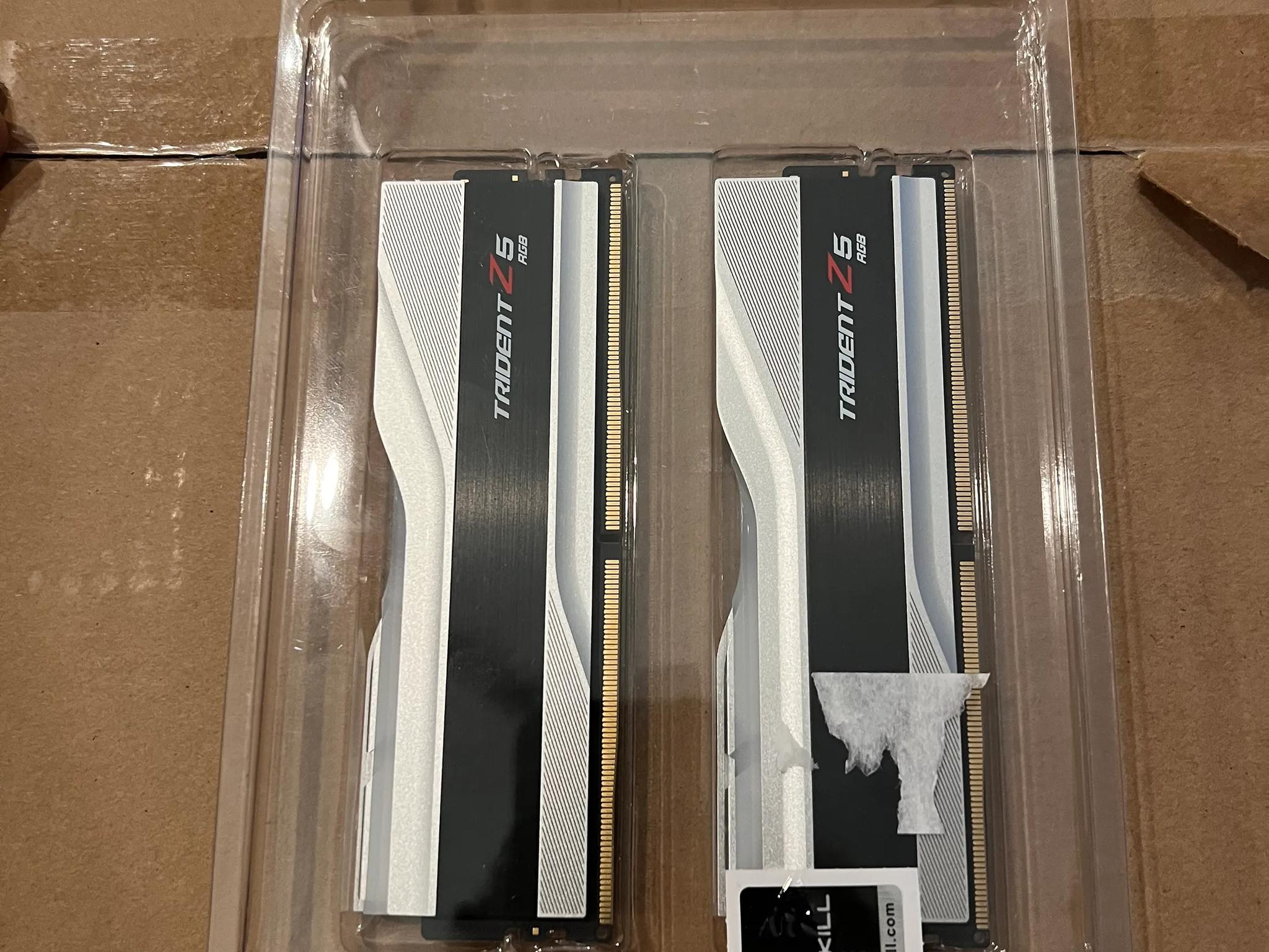 G.Skill Trident Z5 RGB 32 GB DDR5-6000mhz CL30