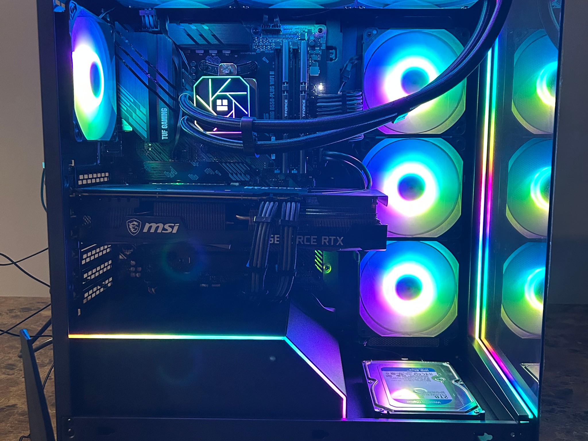 RTX 3070 Ti 8GB | Ryzen 5 5600x | 16GB RAM DDR4 | 512Gb SSD & 2Tb HDD | Windows 11pro