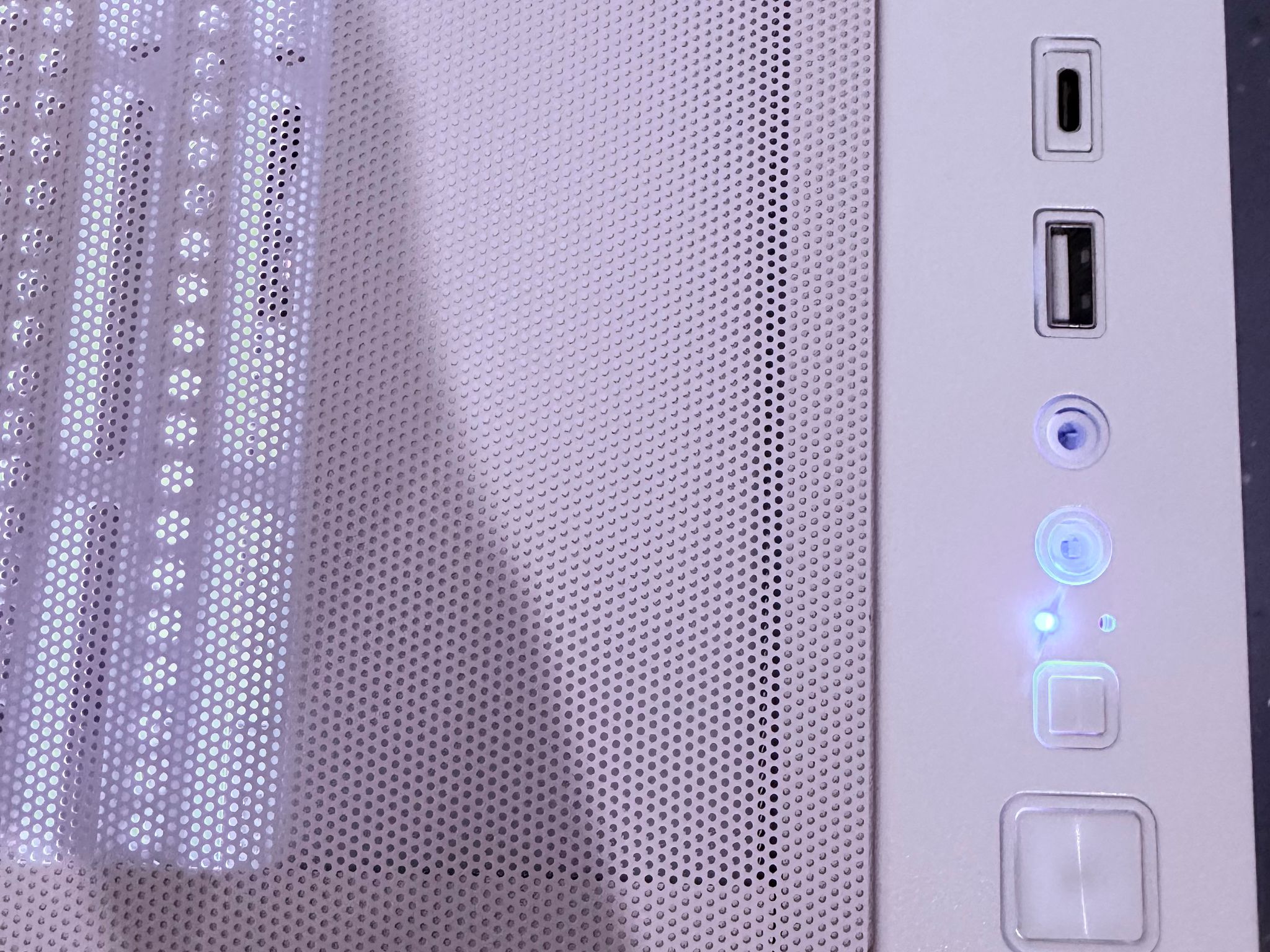 ⚪️"Lunar Frost"❄️ | 1080p Gaming | Ryzen 7 3700X | RX 5700XT 8GB | 16B Ram | 1TB SSD | Free Shipping