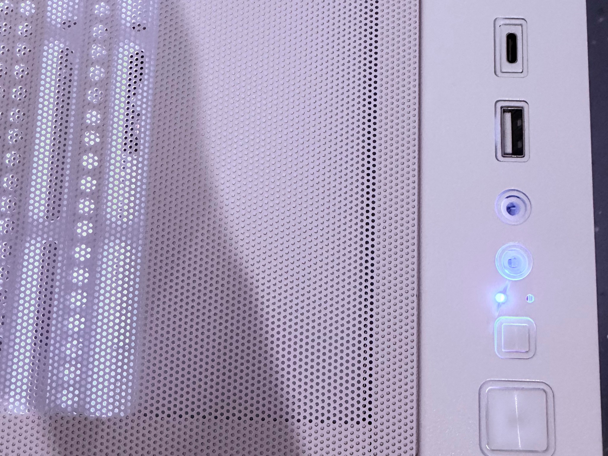 ⚪️"Lunar Frost"❄️ | 1080p Gaming | Ryzen 7 3700X | RX 5700XT 8GB | 16B Ram | 1TB SSD | Free Shipping