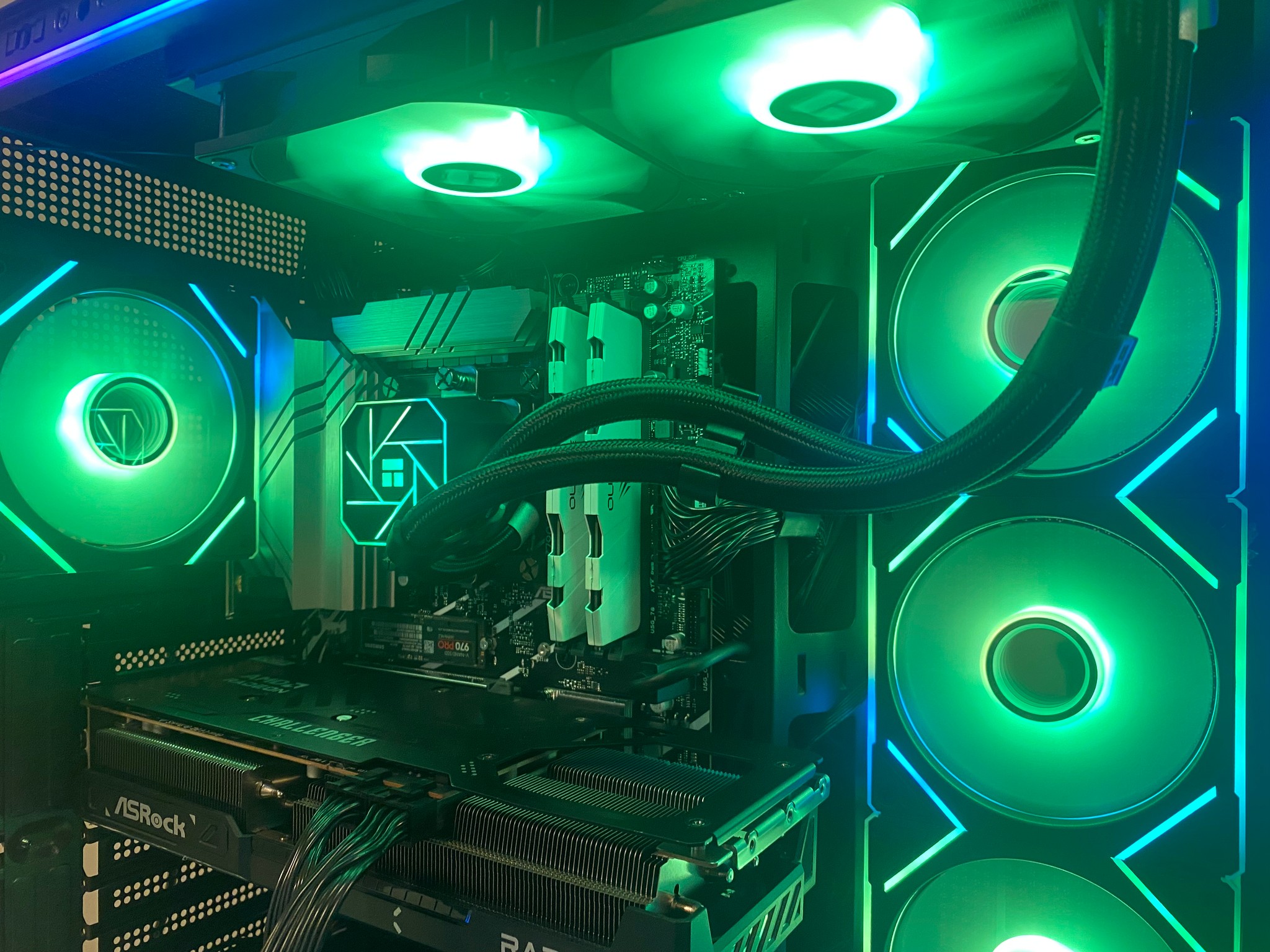 High-End Gaming PC | i9-14900K | RX 9070 16GB | 64GB DDR5 | 1TB NVMe + 1TB HDD | WiFi + Bluetooth