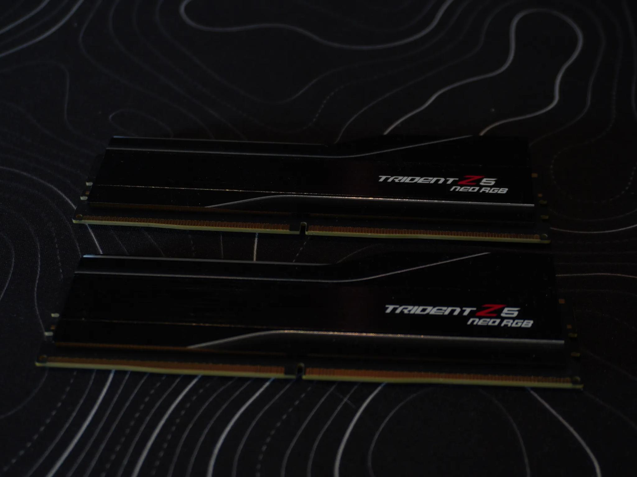 32GB DDR5 6000 MHz CL30 G.SKILL Trident Z5 Neo RGB Series