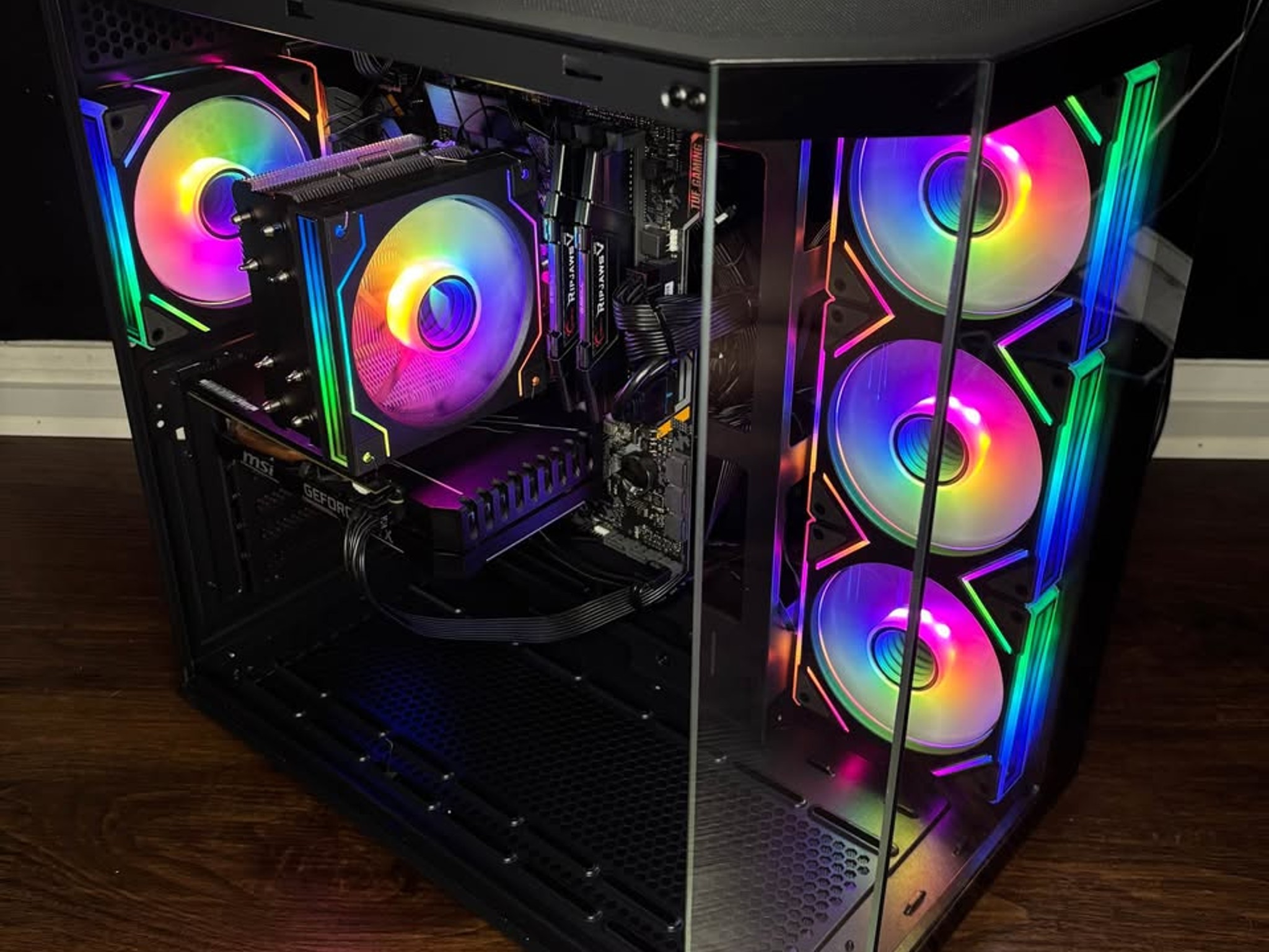 Black Gaming PC (GTX 1660 6GB + I5-9400F + 16GB DDR4 + SSD + HDD)